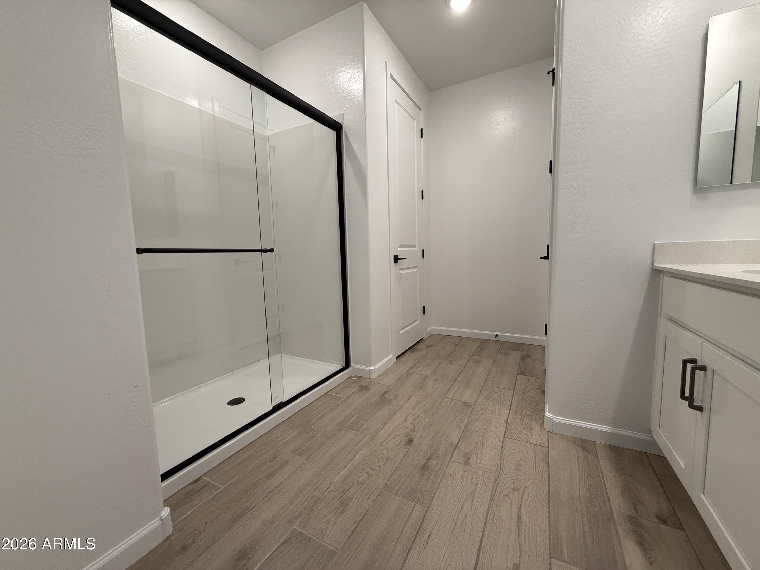 9537 W TAMARISK Avenue