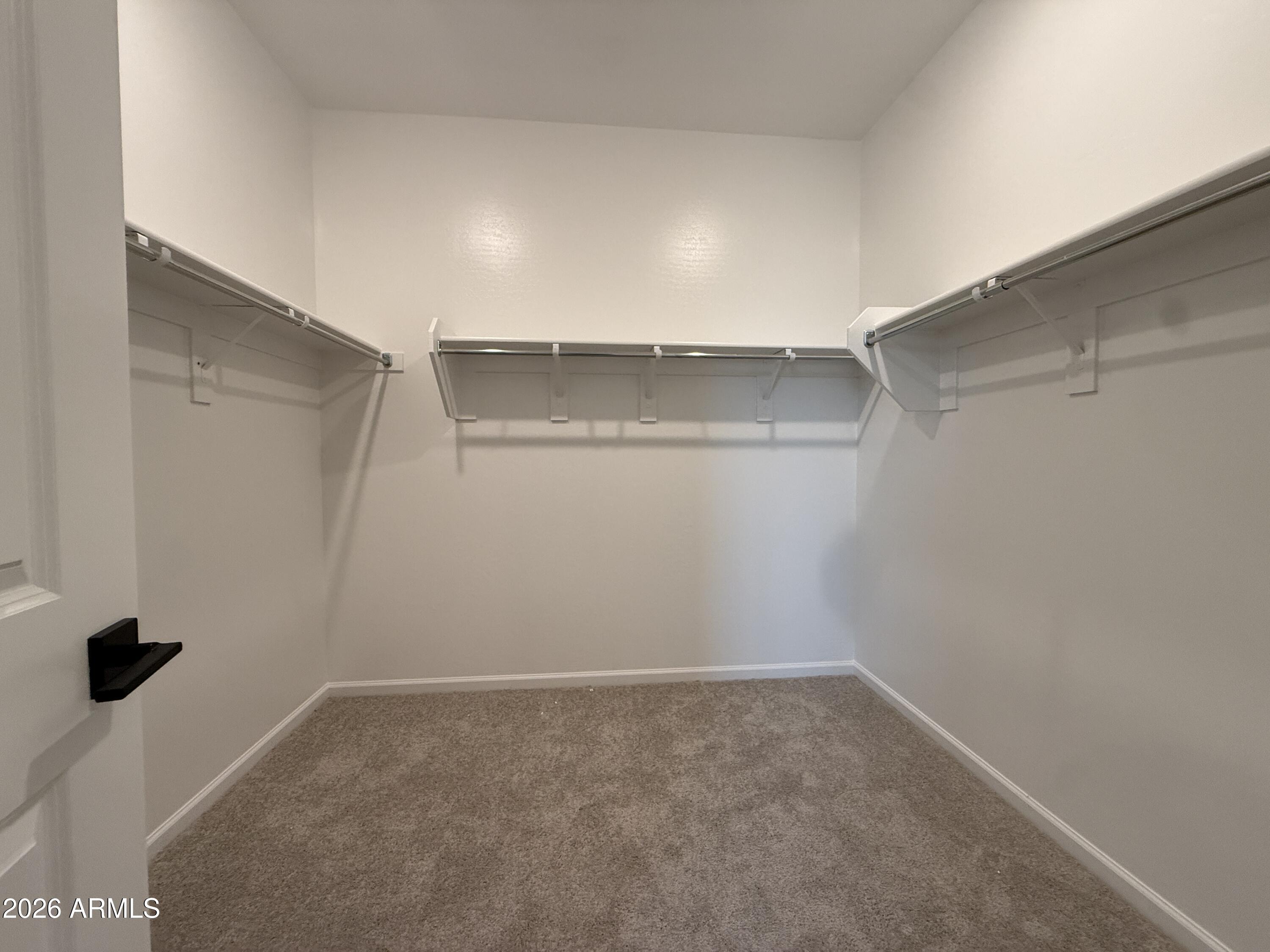 9537 W TAMARISK Avenue