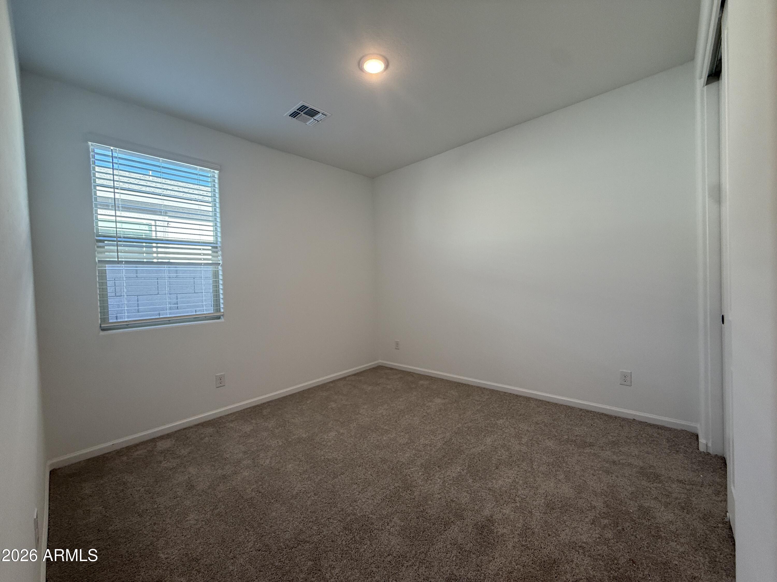 9537 W TAMARISK Avenue