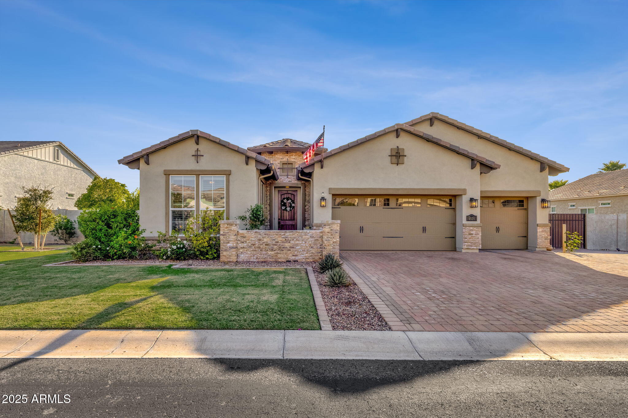 4525 E FOUNTAIN Street