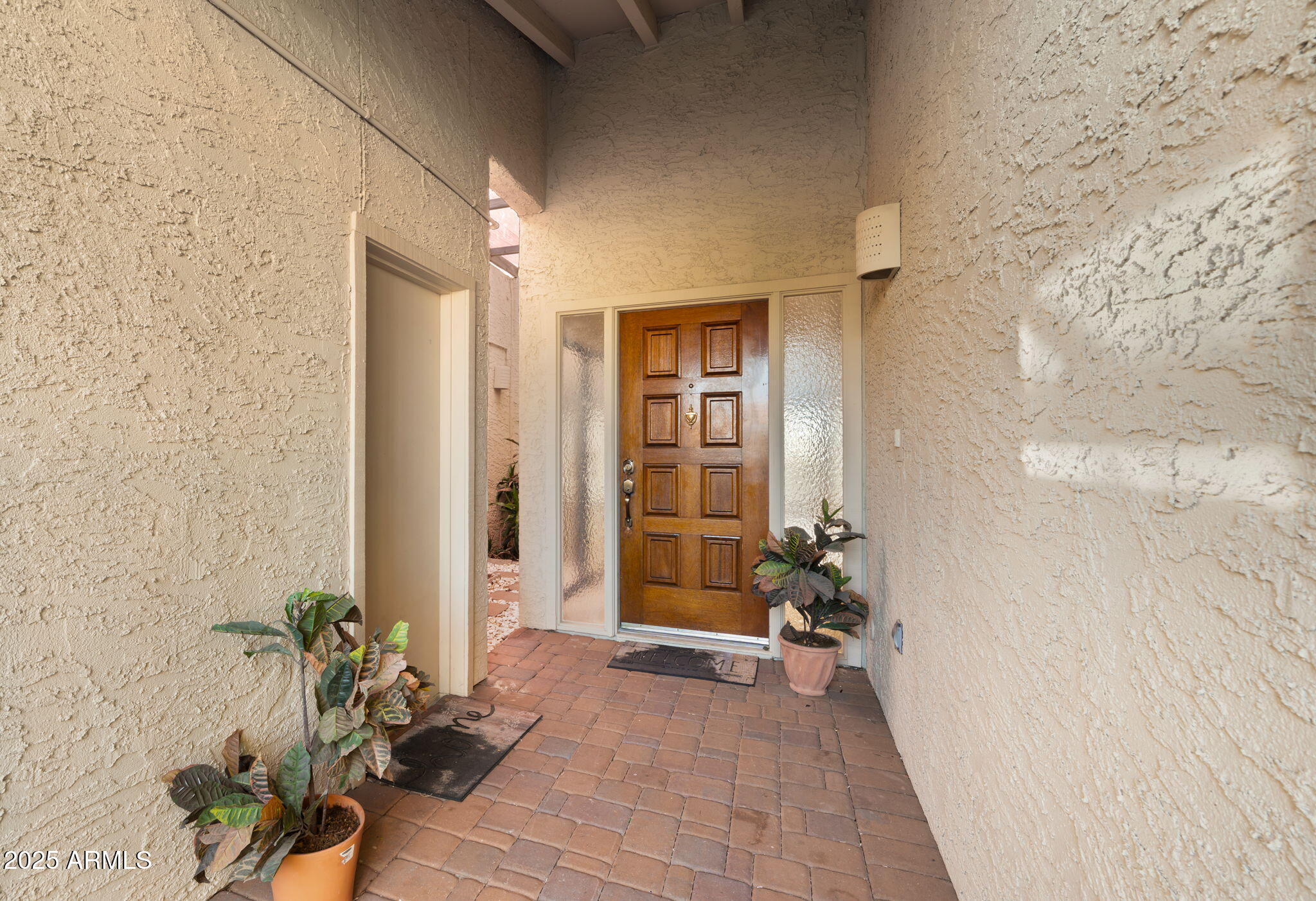 7909 E BONITA Drive