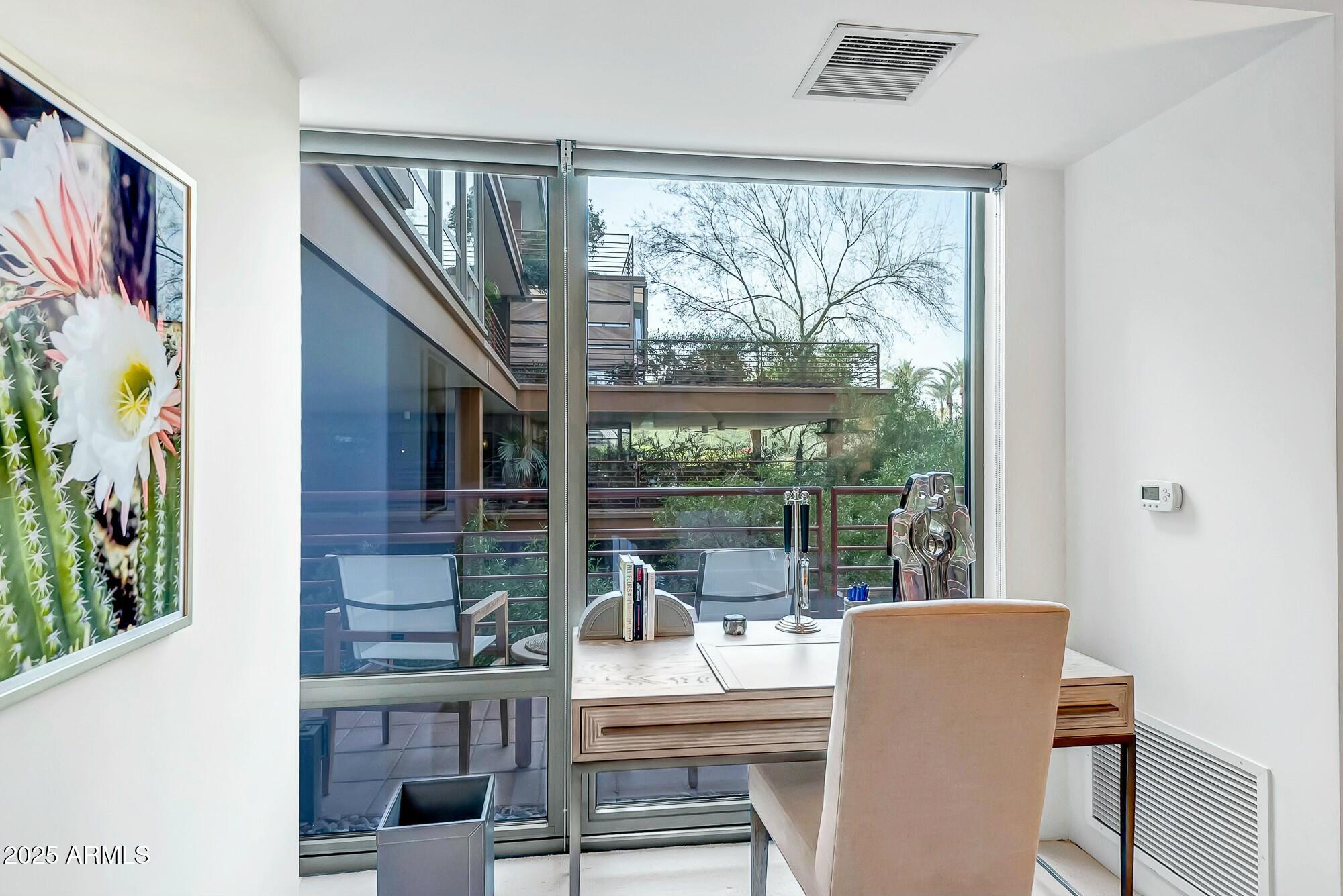 7121 E RANCHO VISTA Drive 2002