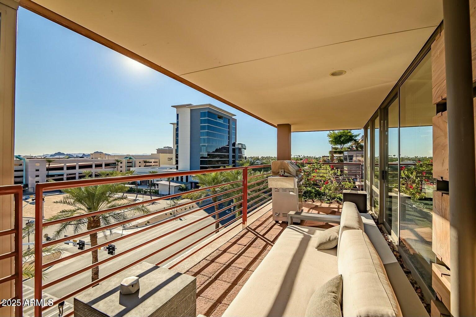 7147 E RANCHO VISTA Drive 6011