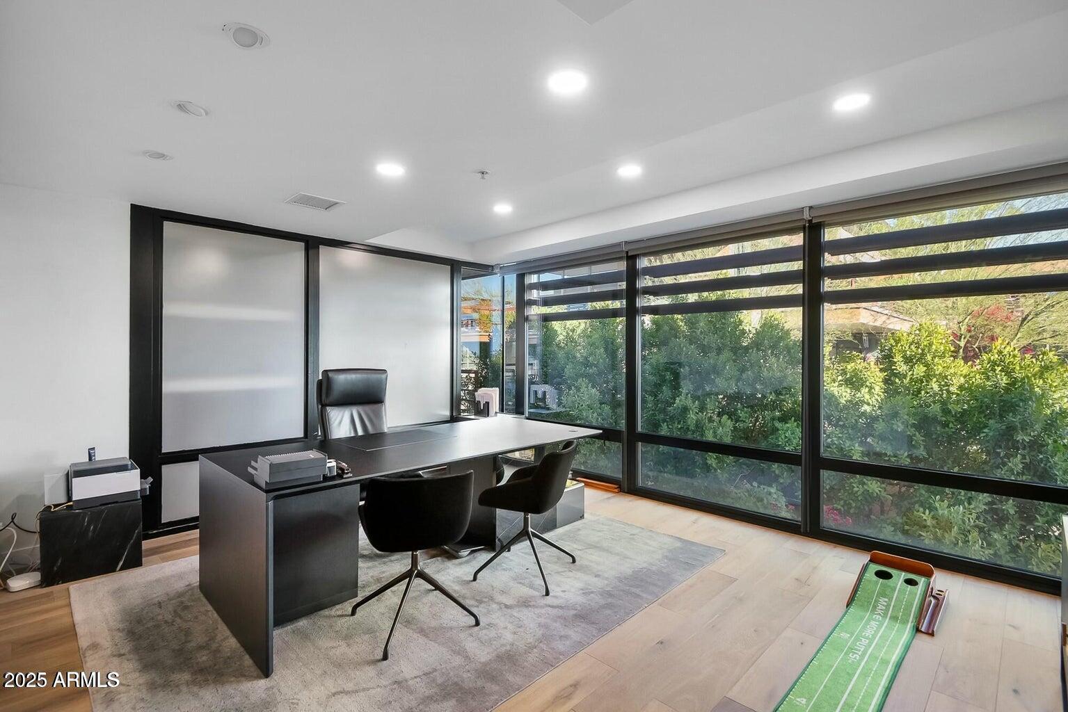 7147 E RANCHO VISTA Drive 6011