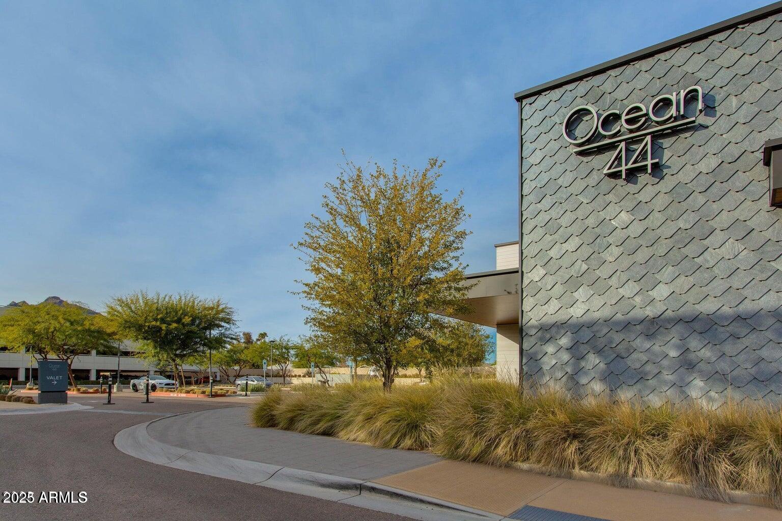 7147 E RANCHO VISTA Drive 6011