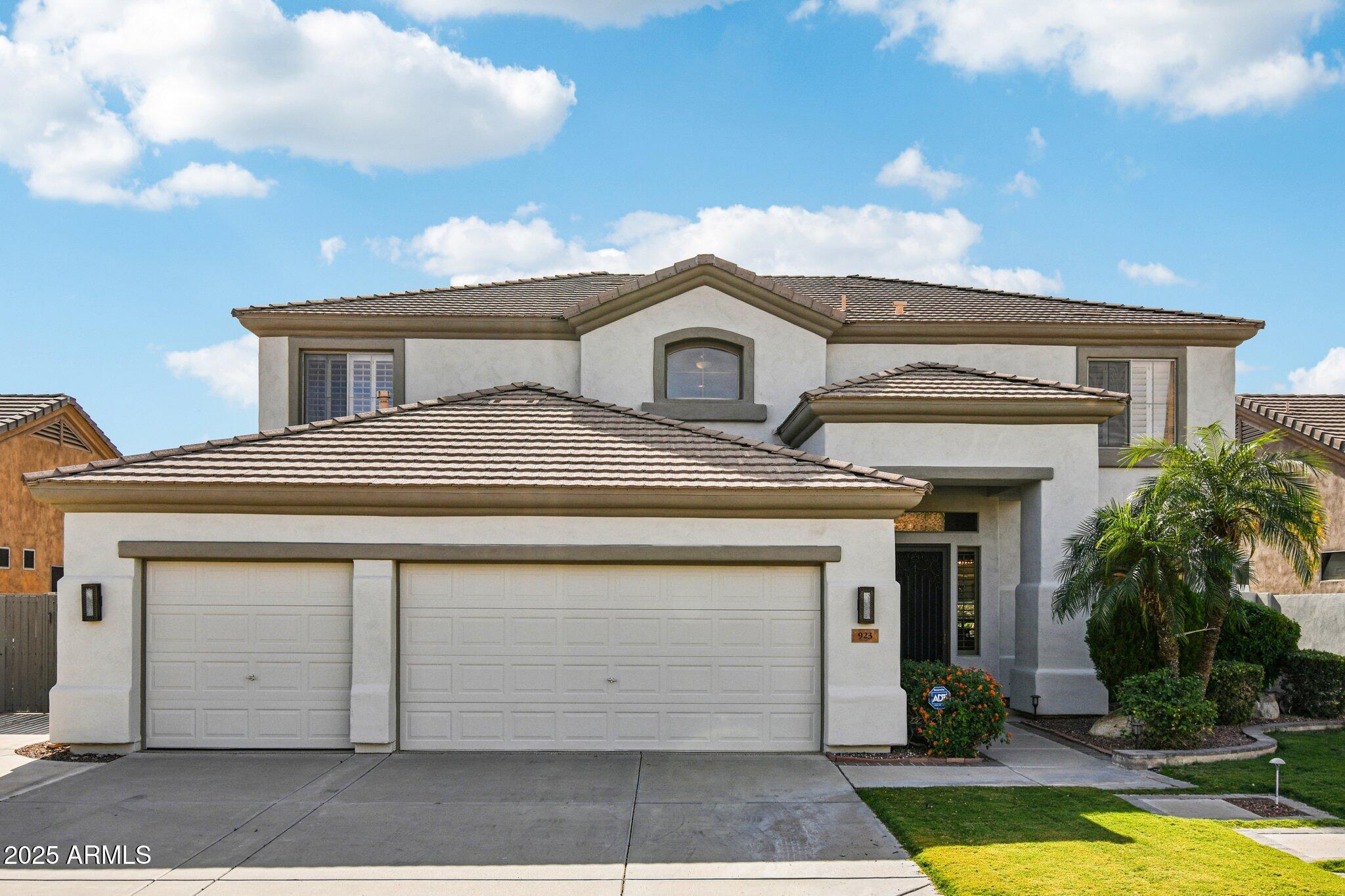 923 W Windsong Drive