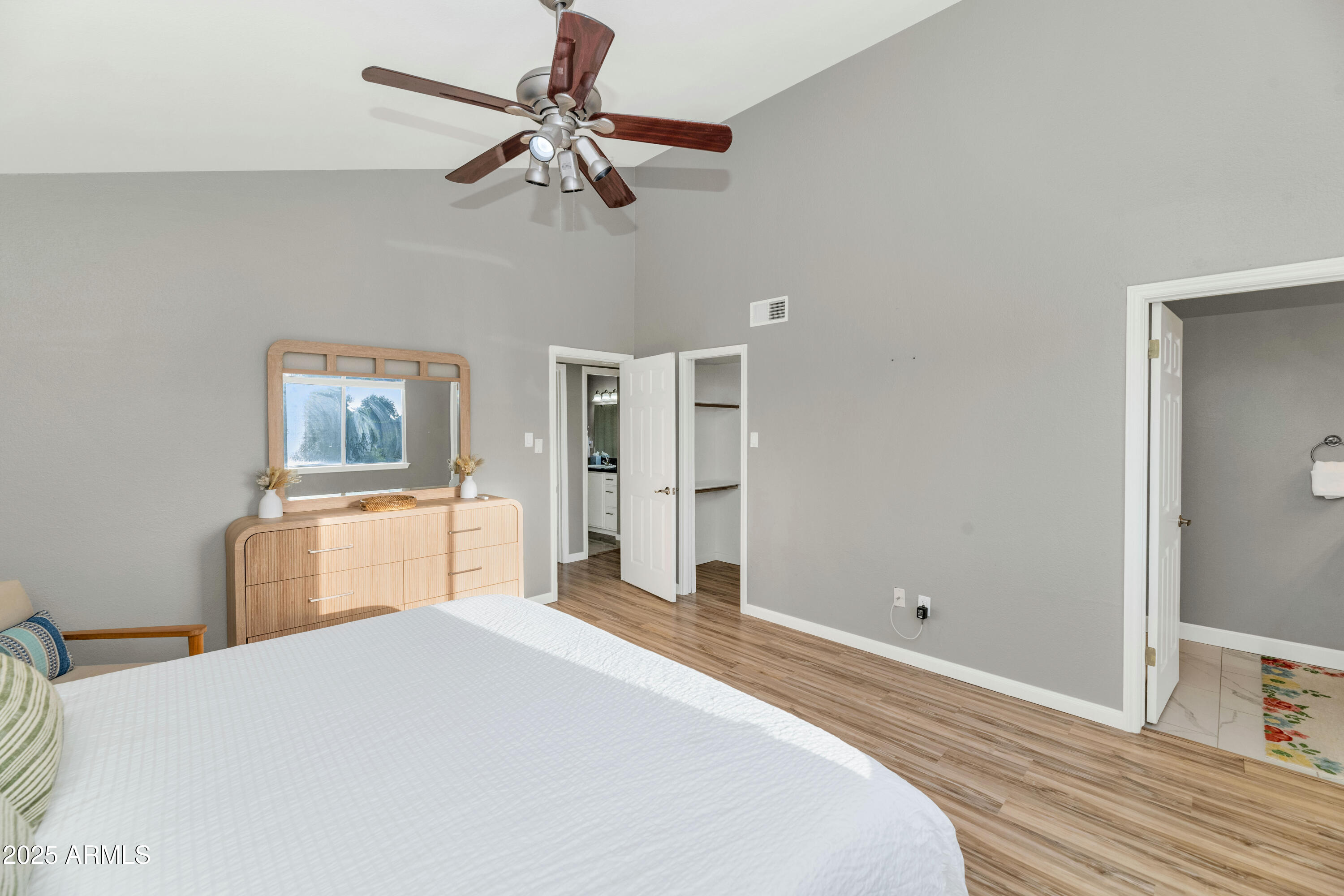 8260 E Arabian Trail 275