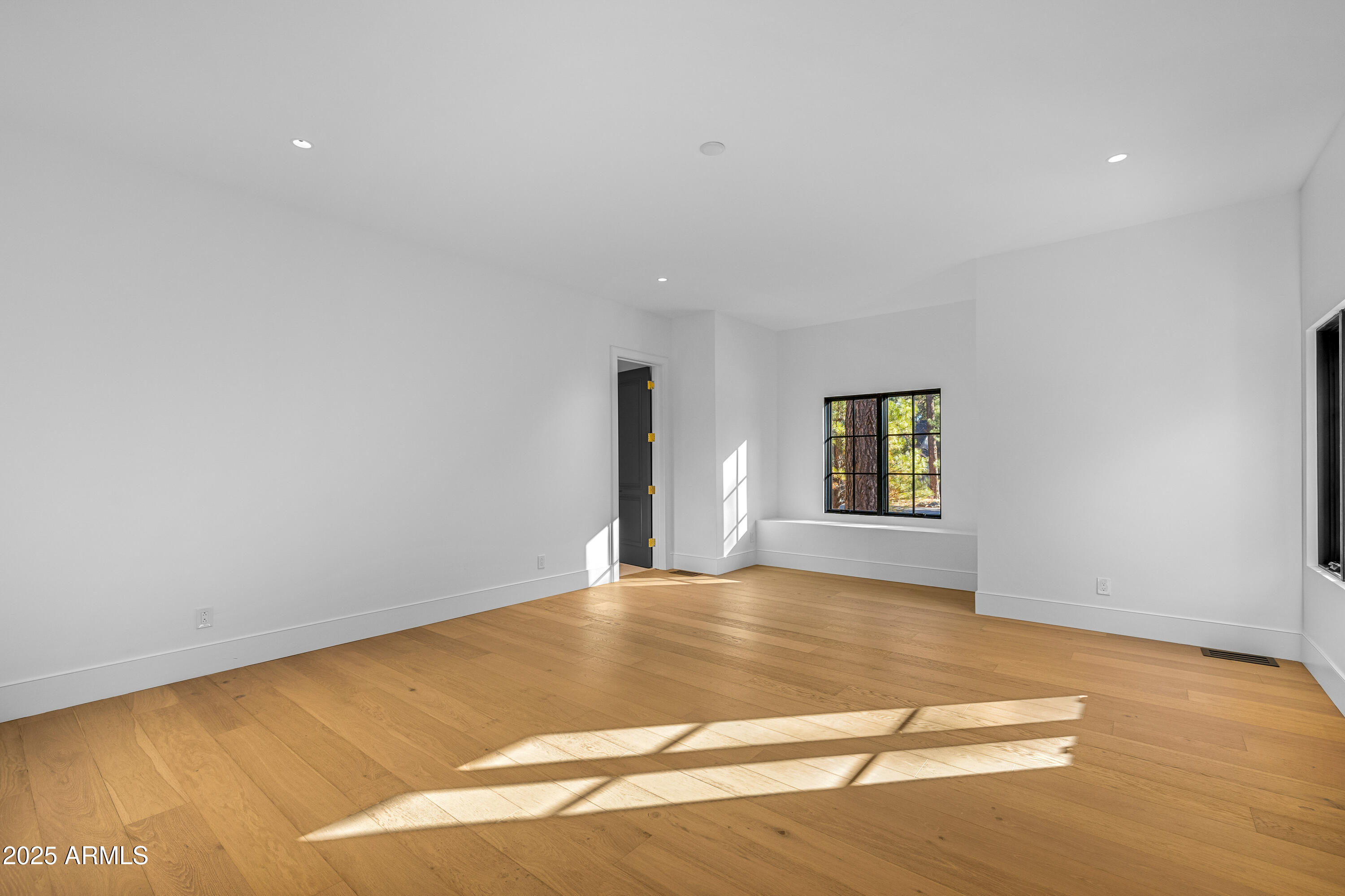 2732 LINDBERG Spring