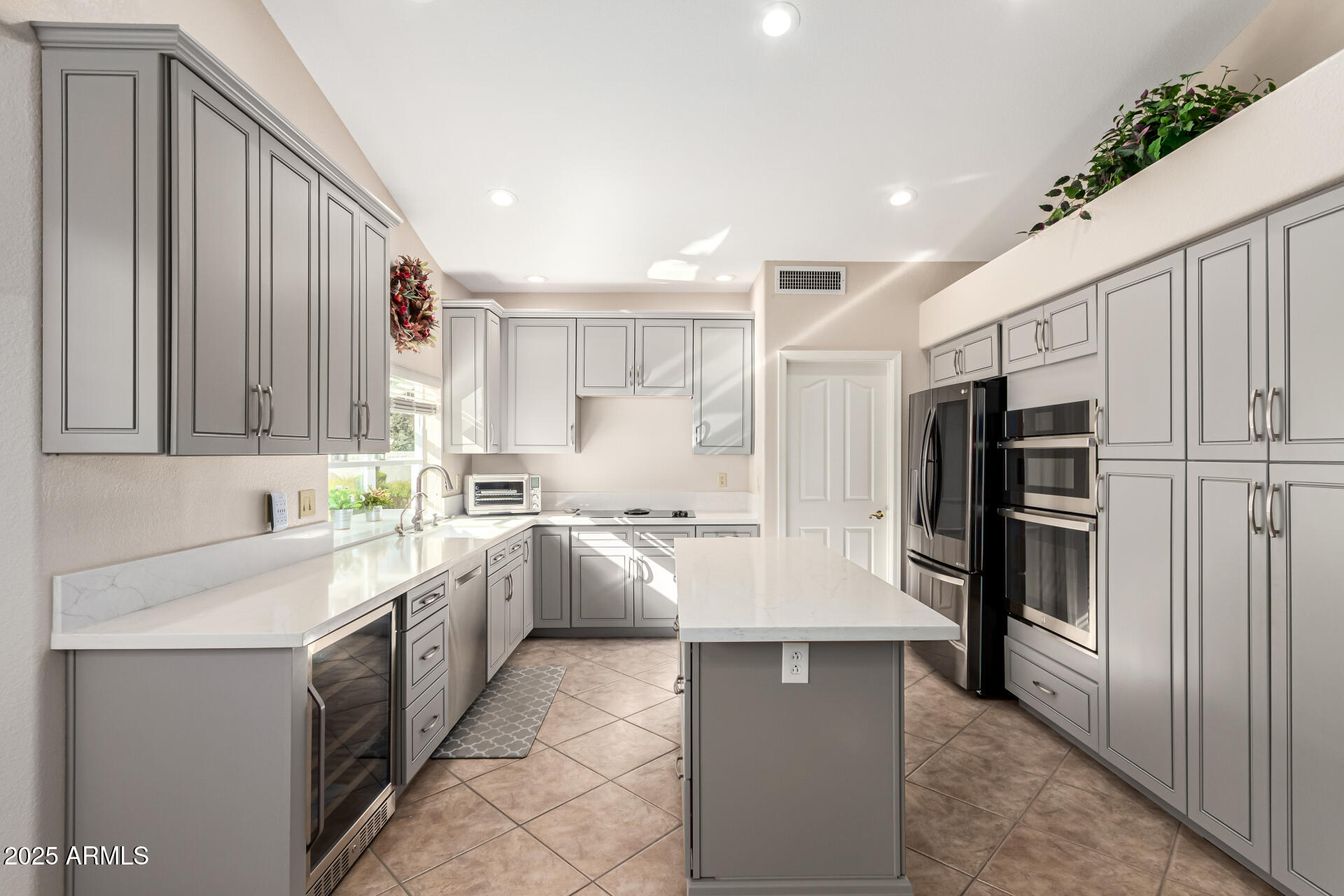 24505 S ONTARIO Drive