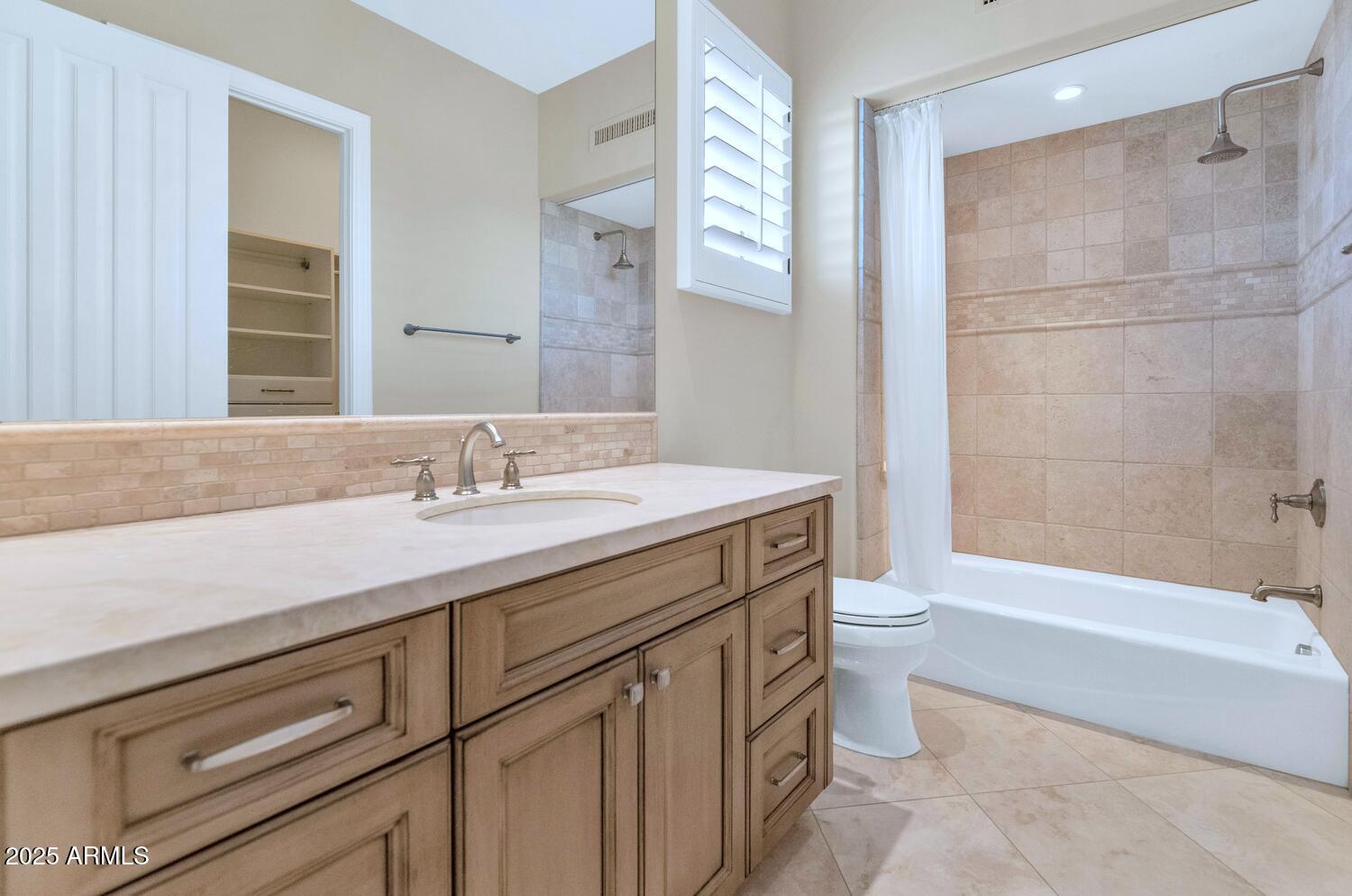 3905 E SIERRA VISTA Drive