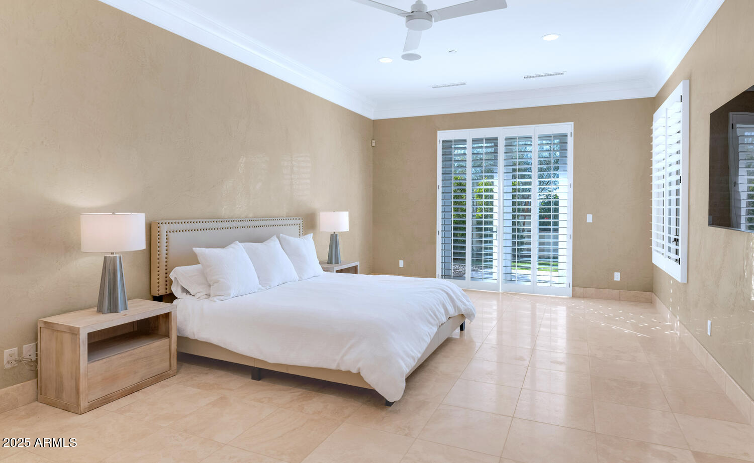 3905 E SIERRA VISTA Drive