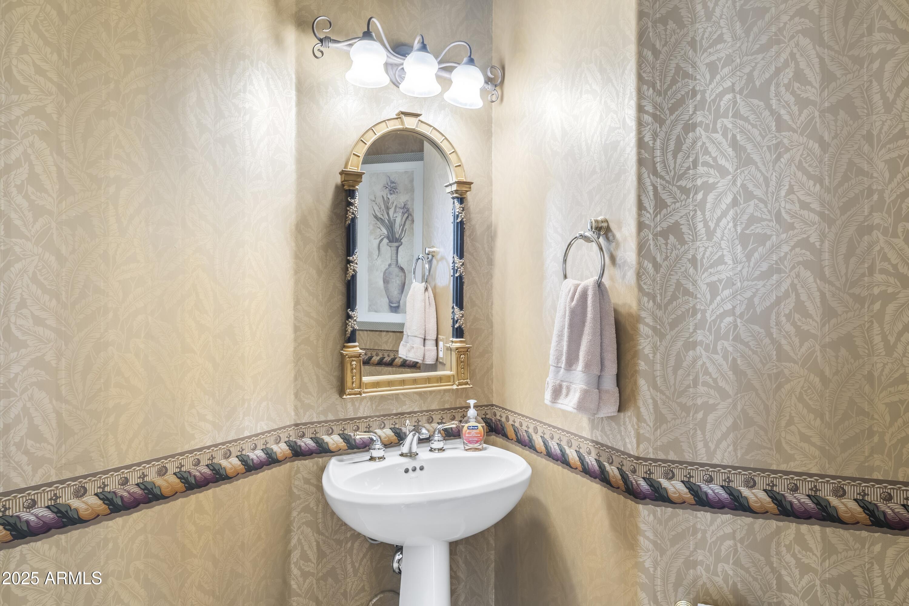 7267 E Vaquero Drive