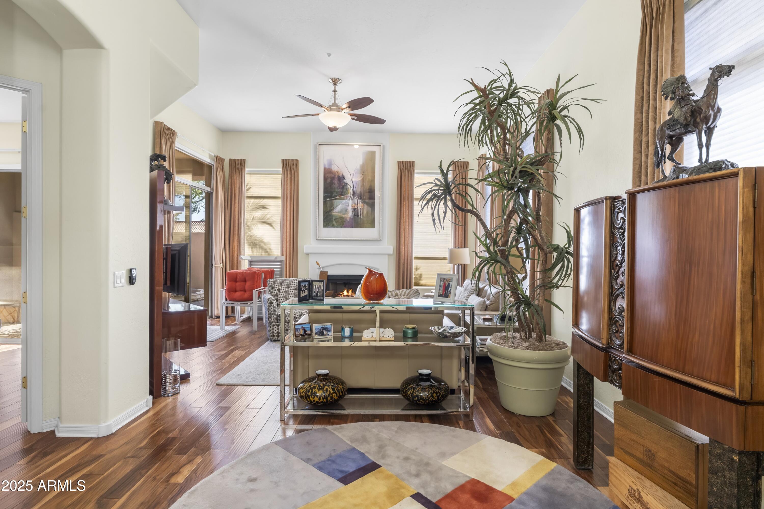 7267 E Vaquero Drive