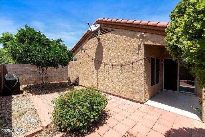 3035 E BLACKHAWK Drive