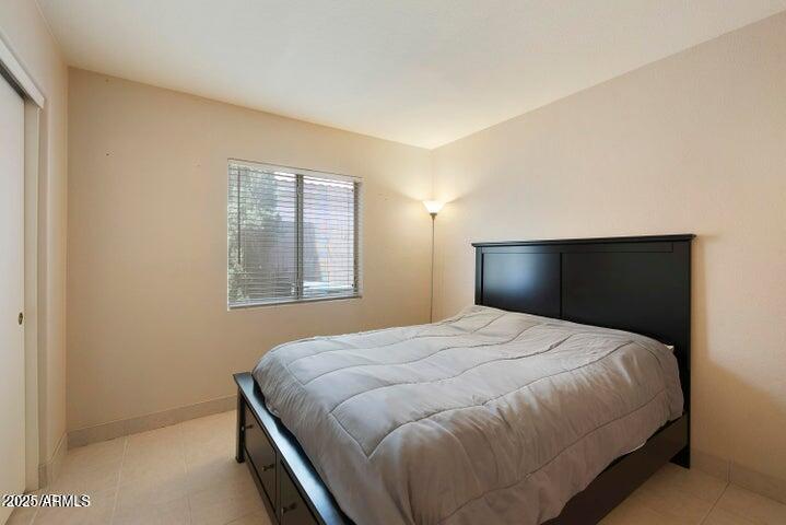 3035 E BLACKHAWK Drive