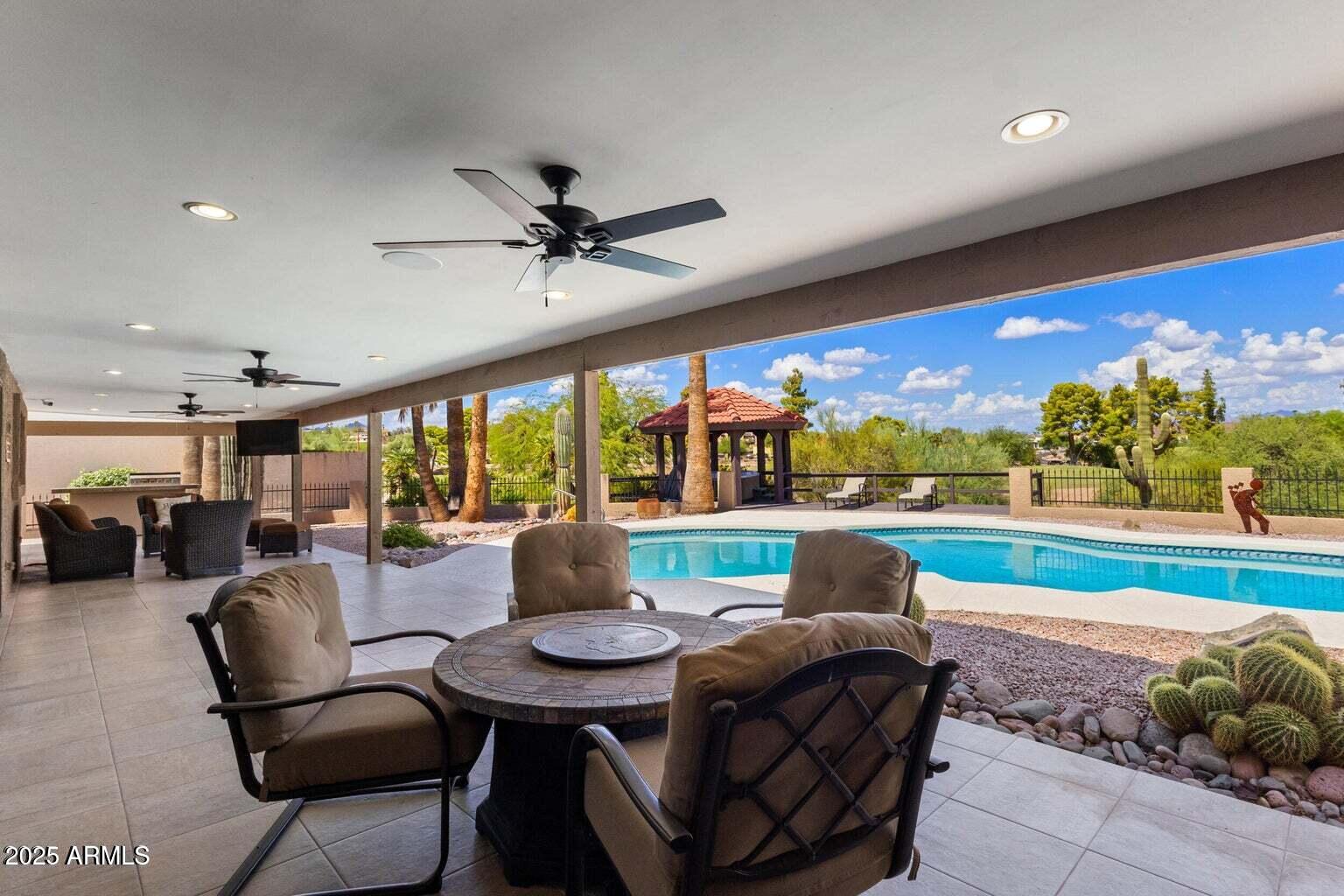 10626 N INDIAN WELLS Drive