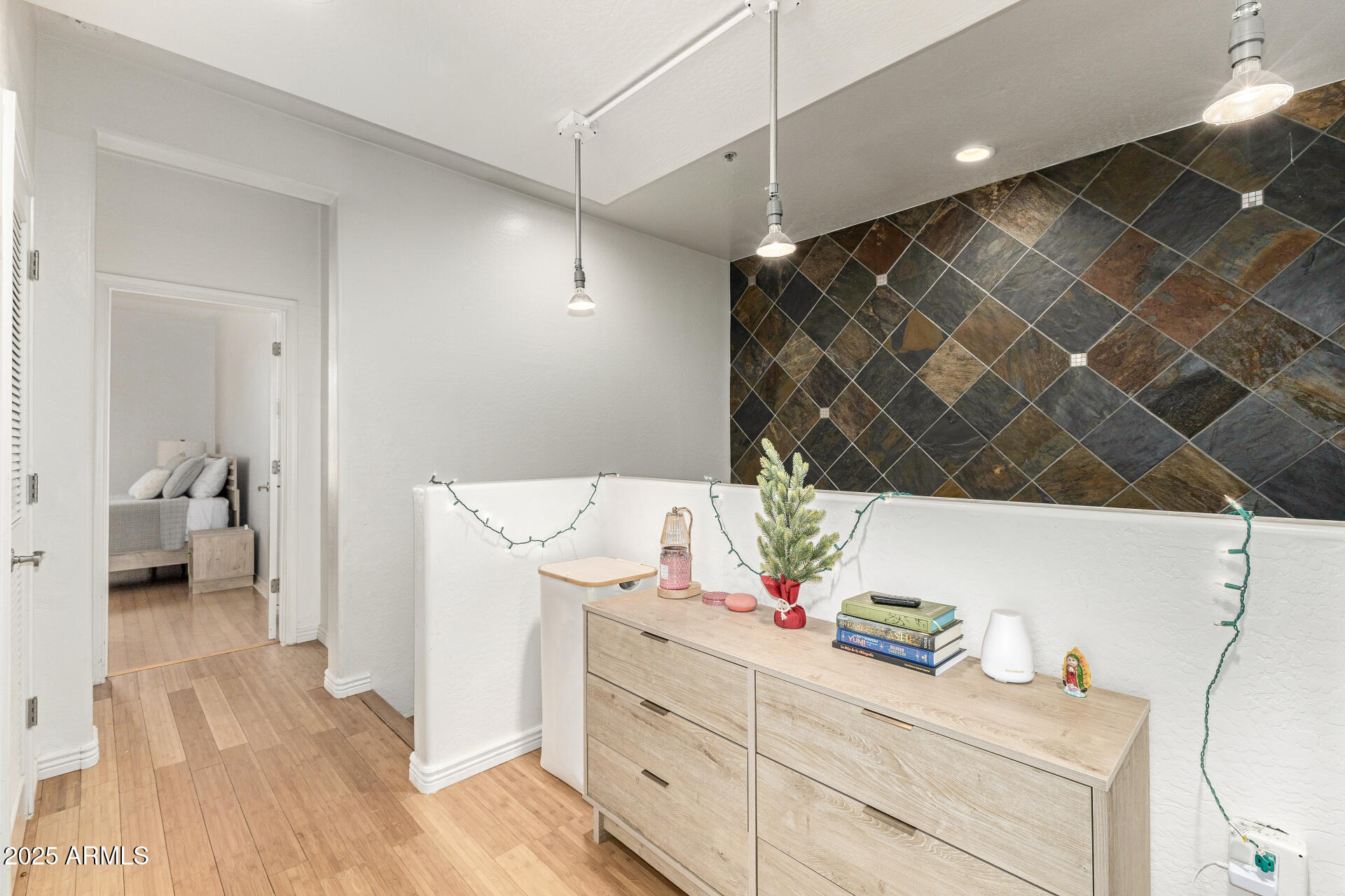 706 E WASHINGTON Street 114