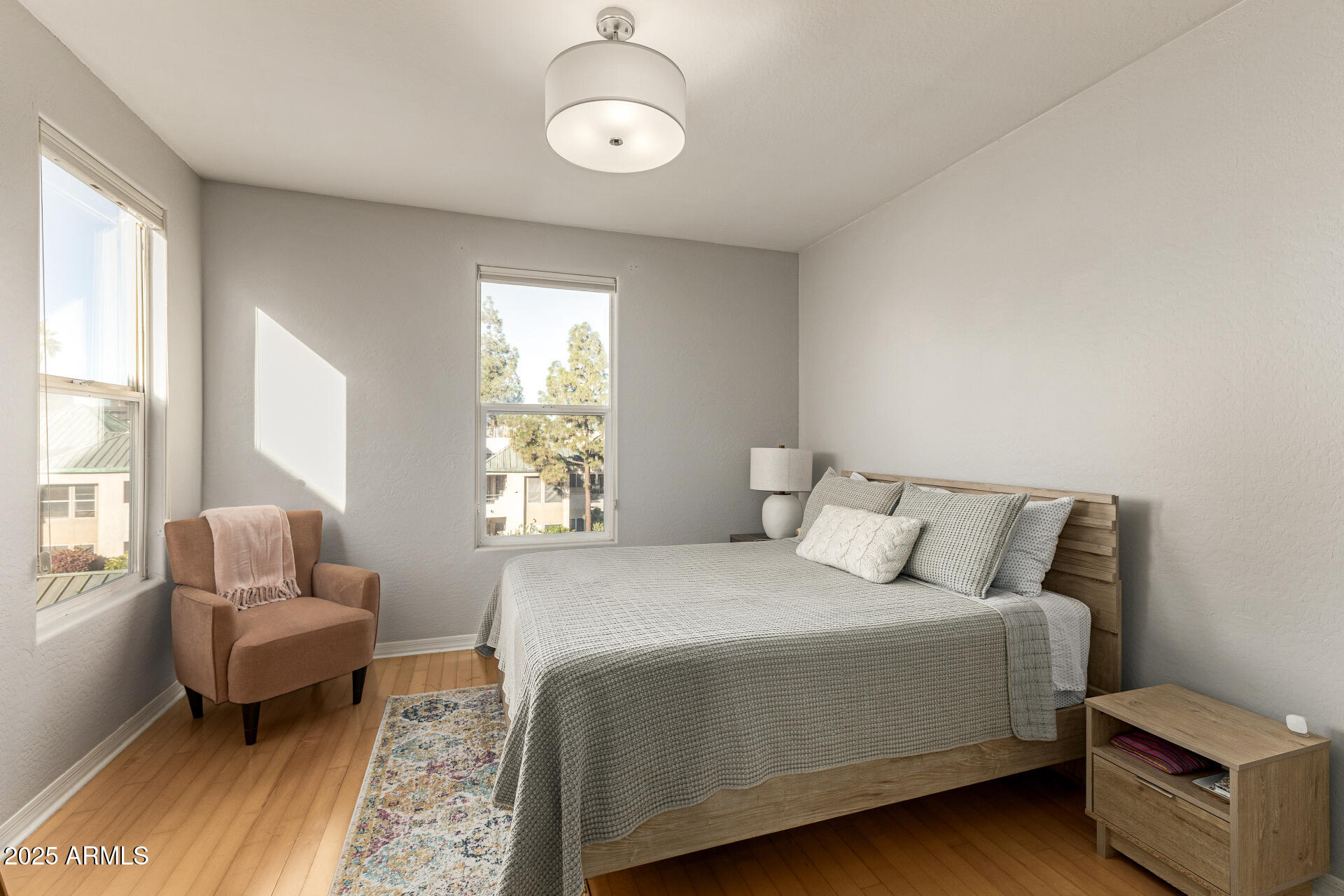 706 E WASHINGTON Street 114