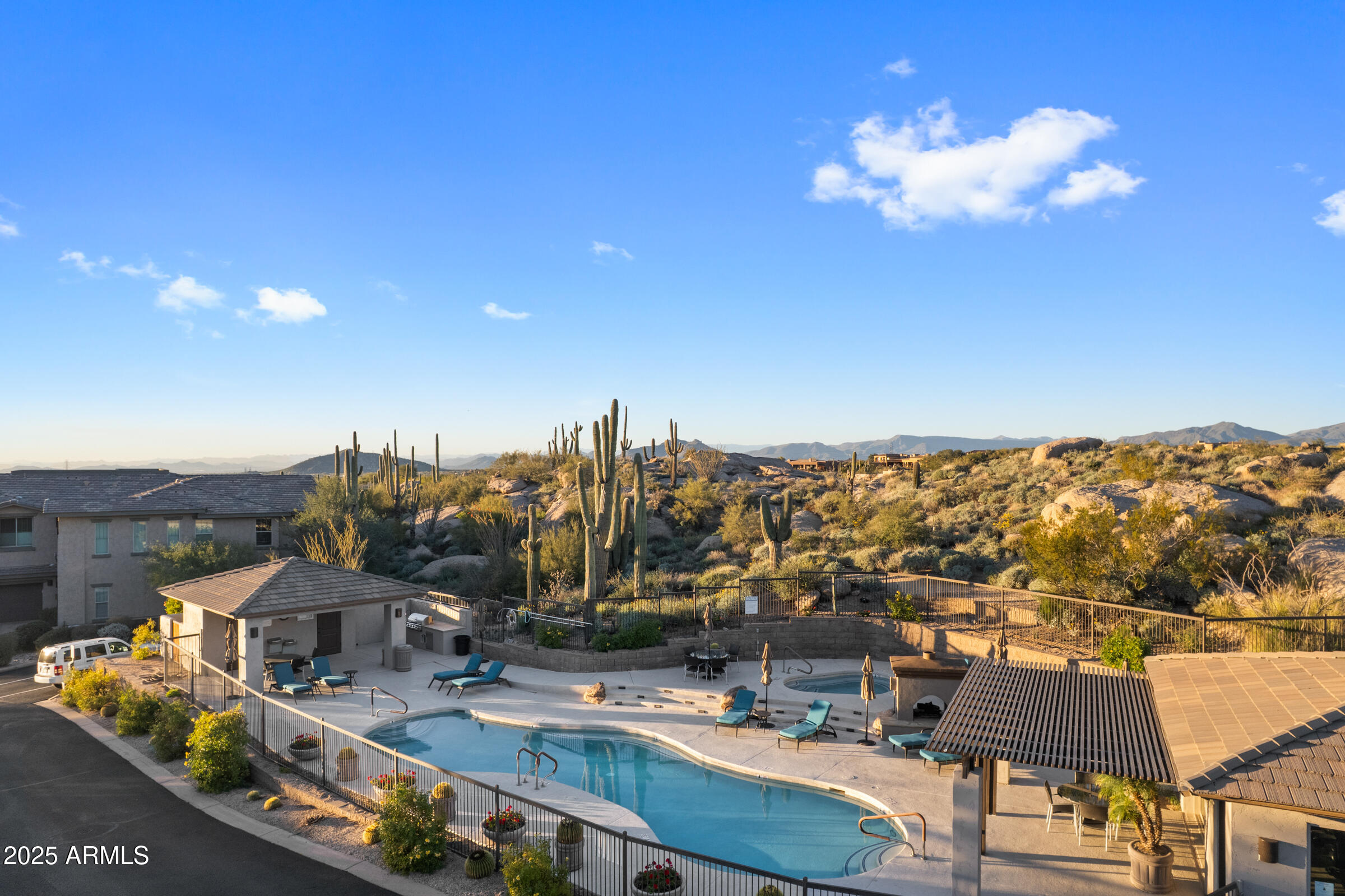 10260 E WHITE FEATHER Lane E 2015