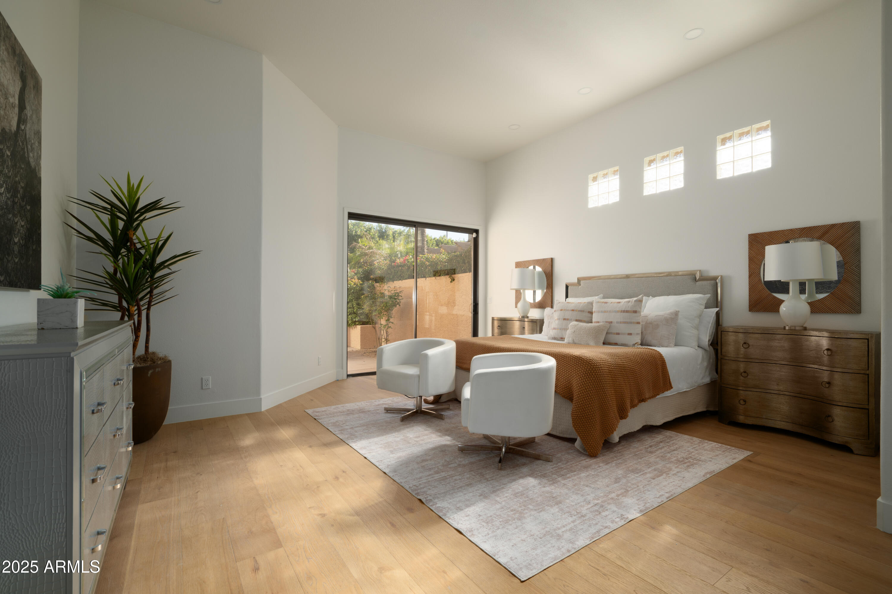 8100 E CAMELBACK Road 175