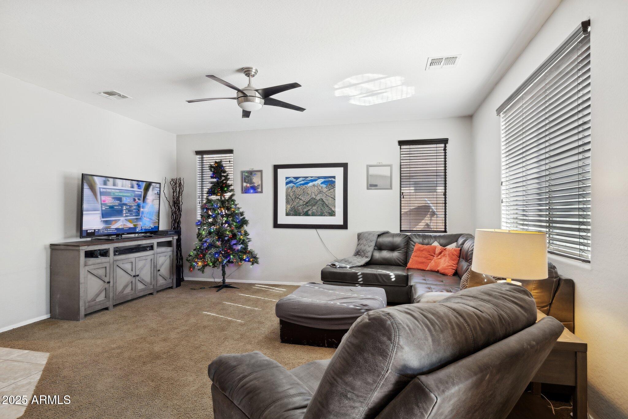 10903 E QUADE Avenue