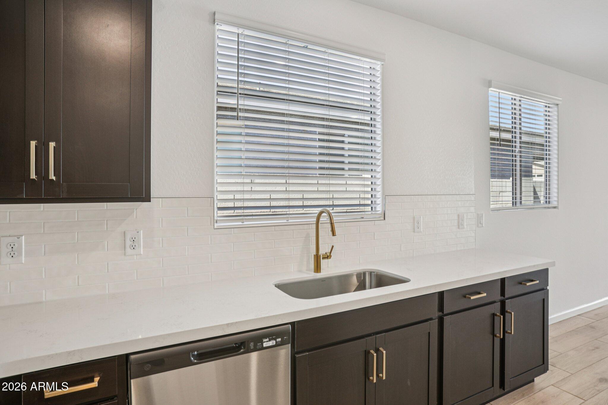 15708 W CAMDEN Avenue