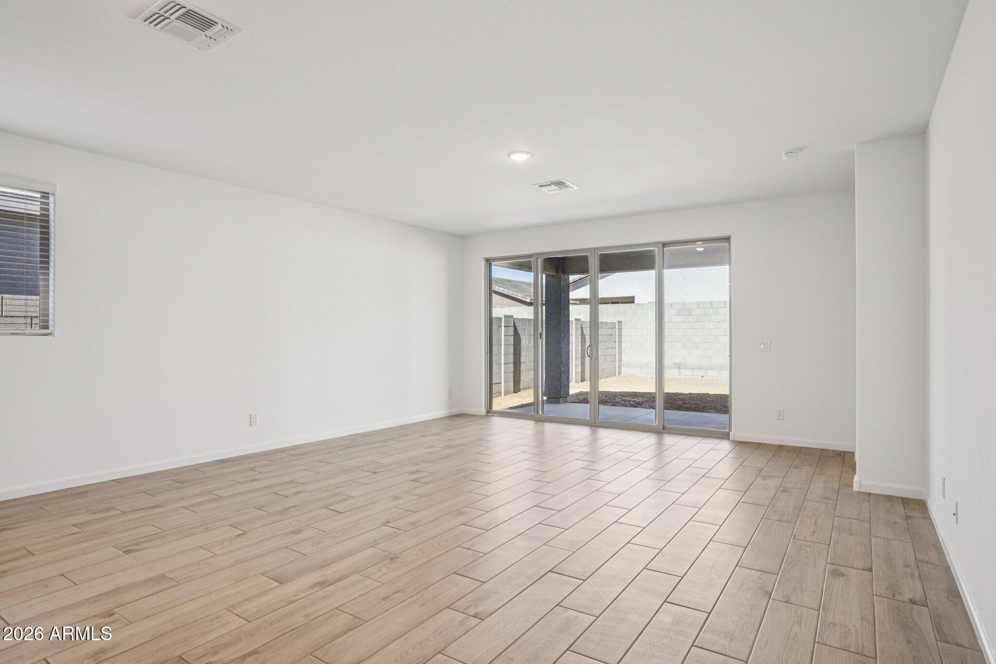 15708 W CAMDEN Avenue