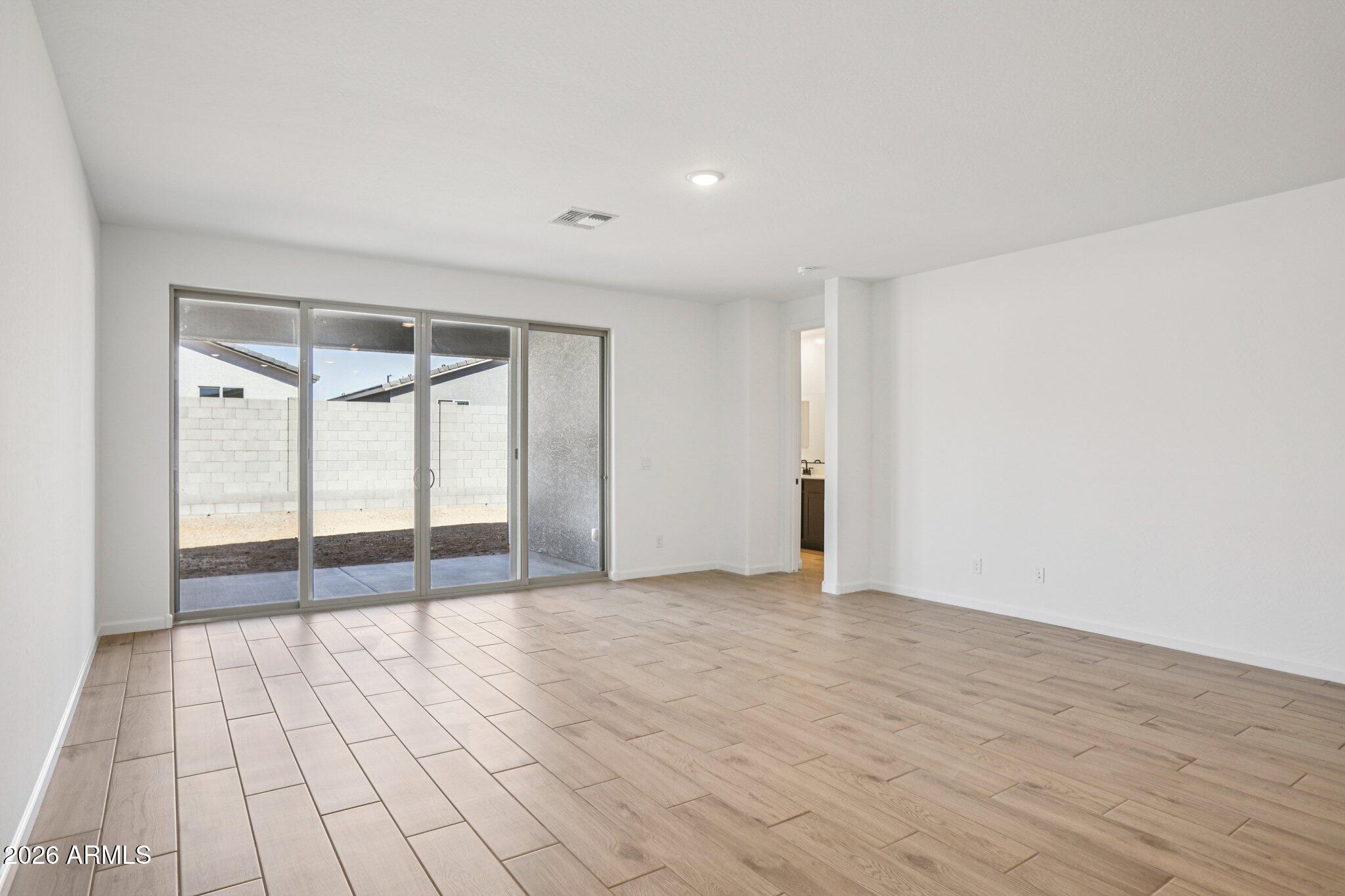 15708 W CAMDEN Avenue