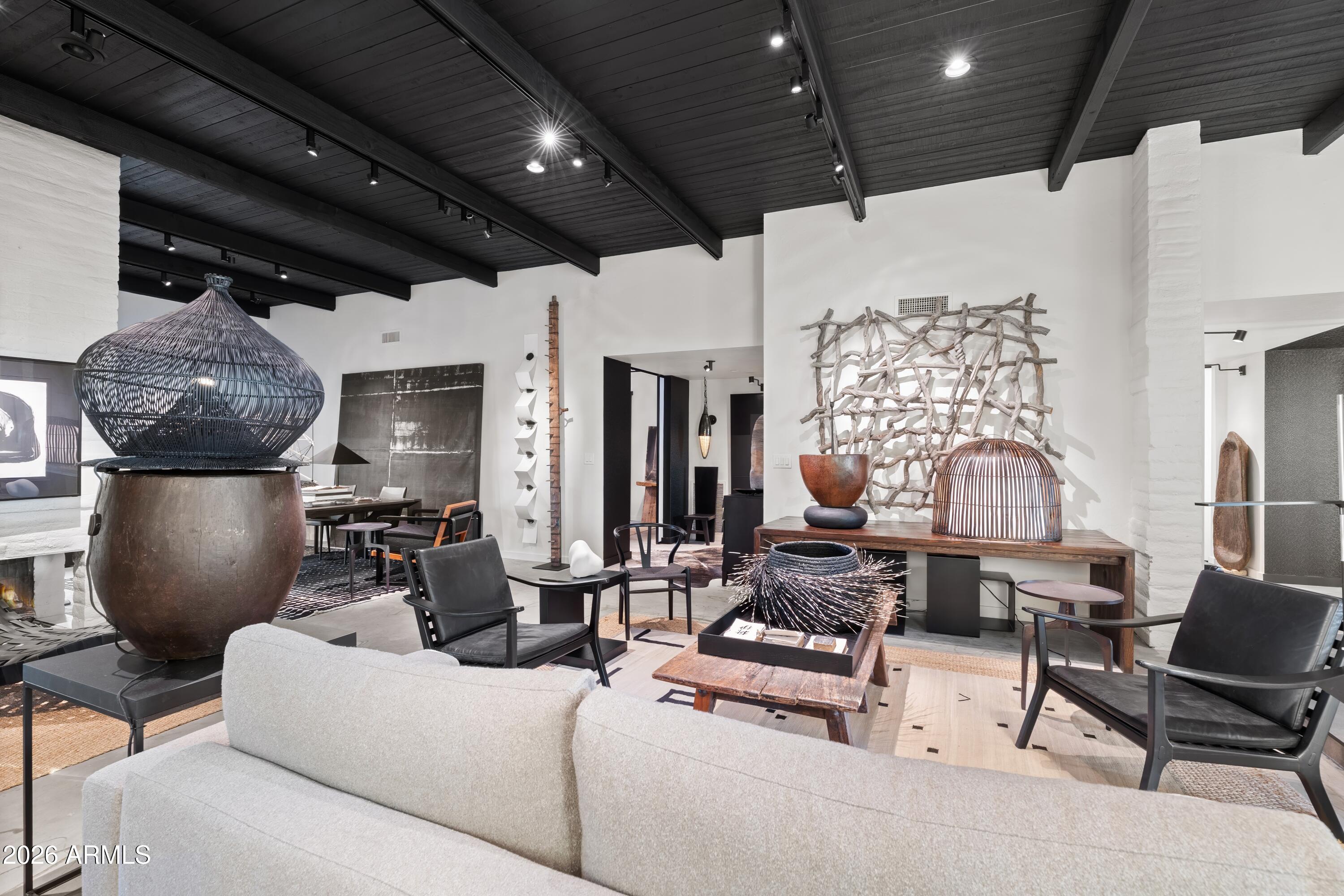 9545 E ROMPING Road 90