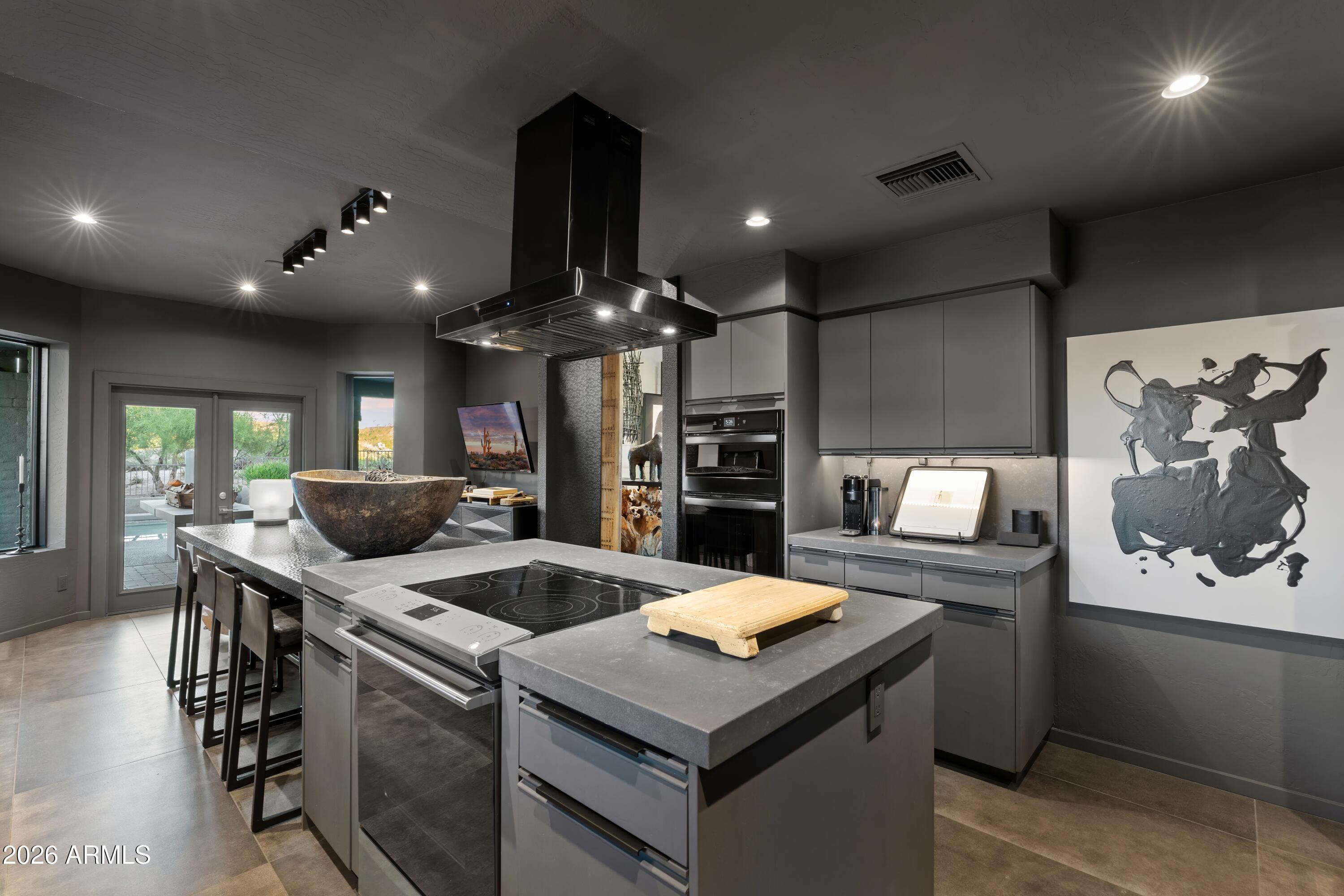 9545 E ROMPING Road 90