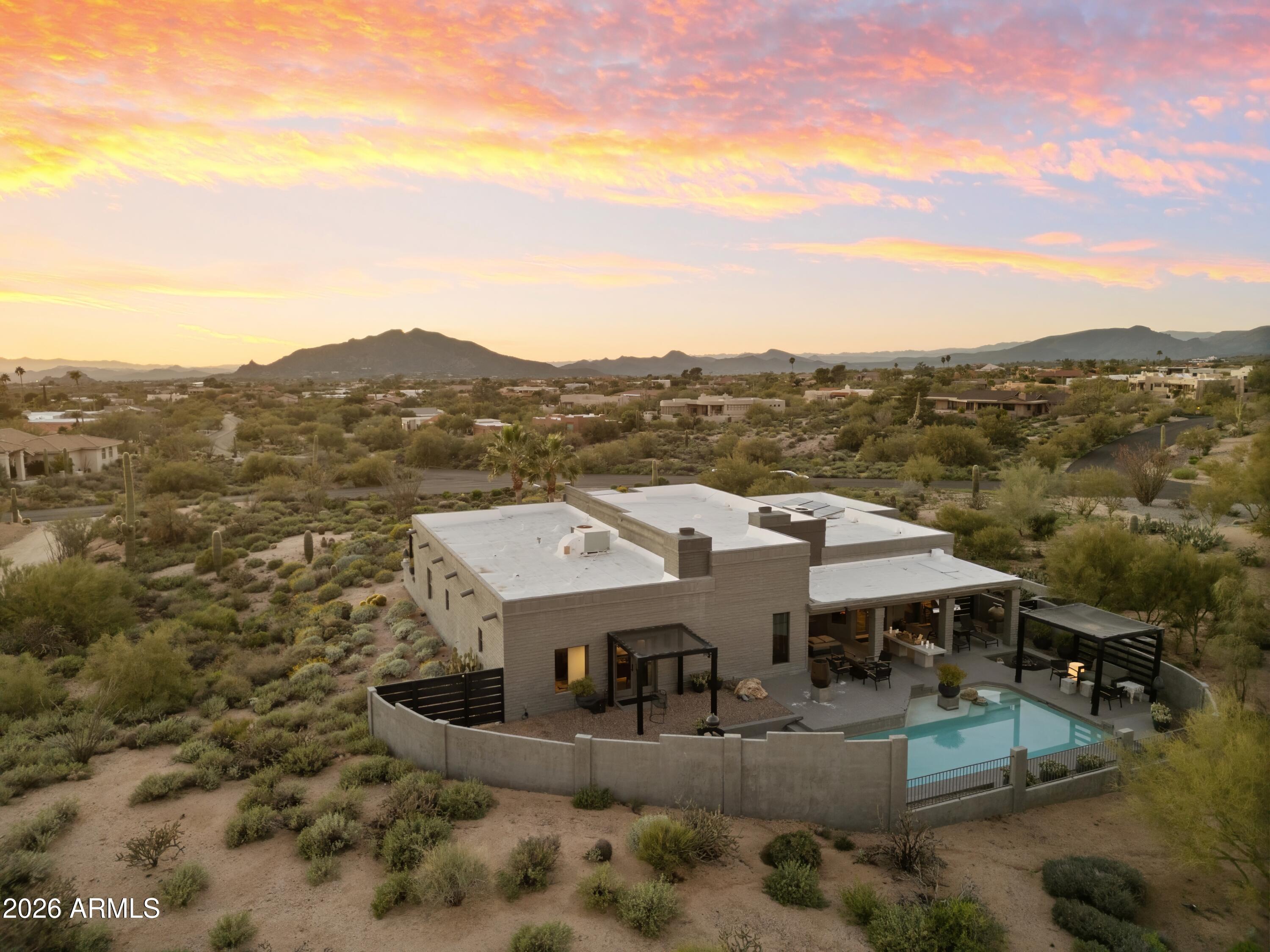 9545 E ROMPING Road 90