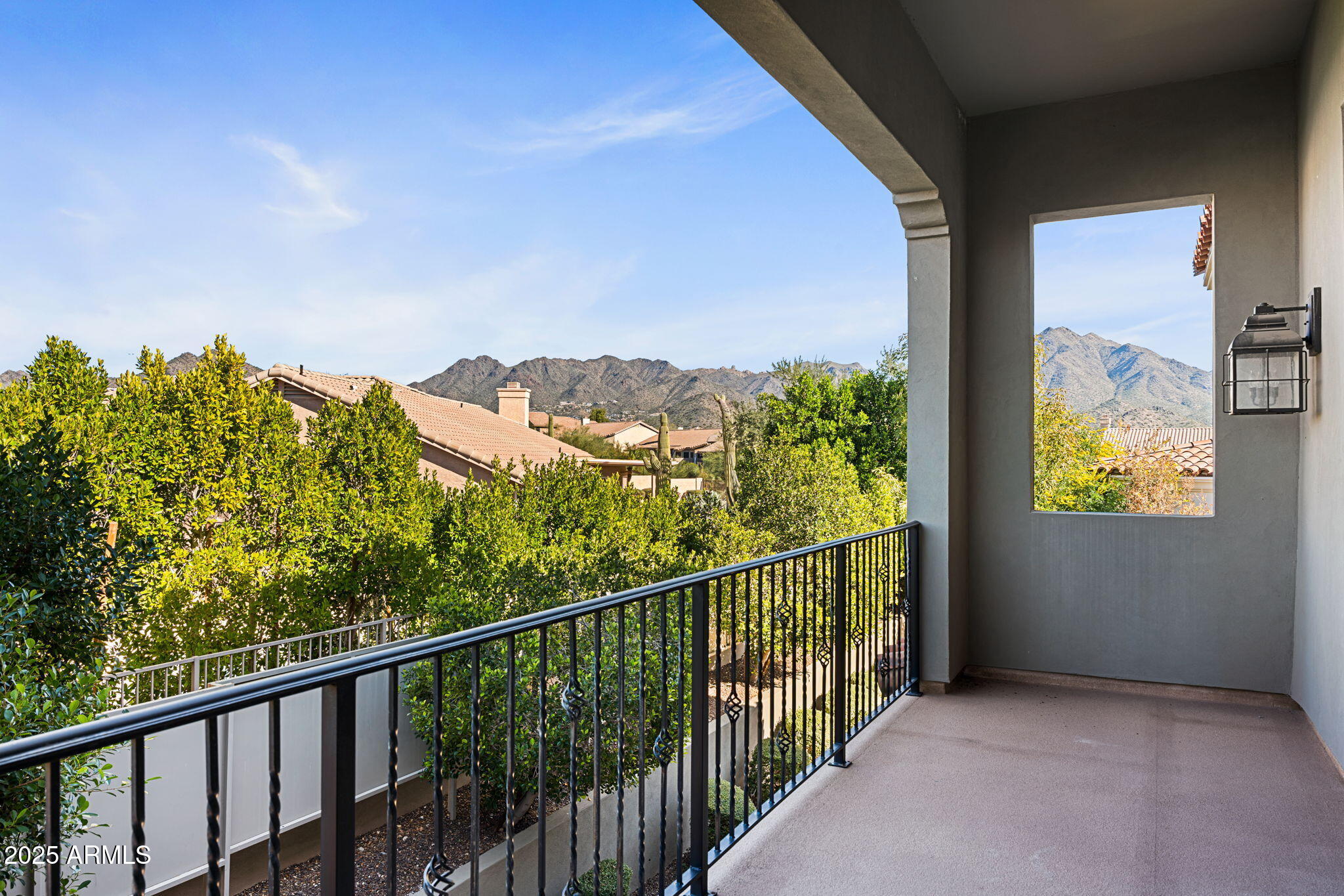 9466 E ROCKWOOD Drive