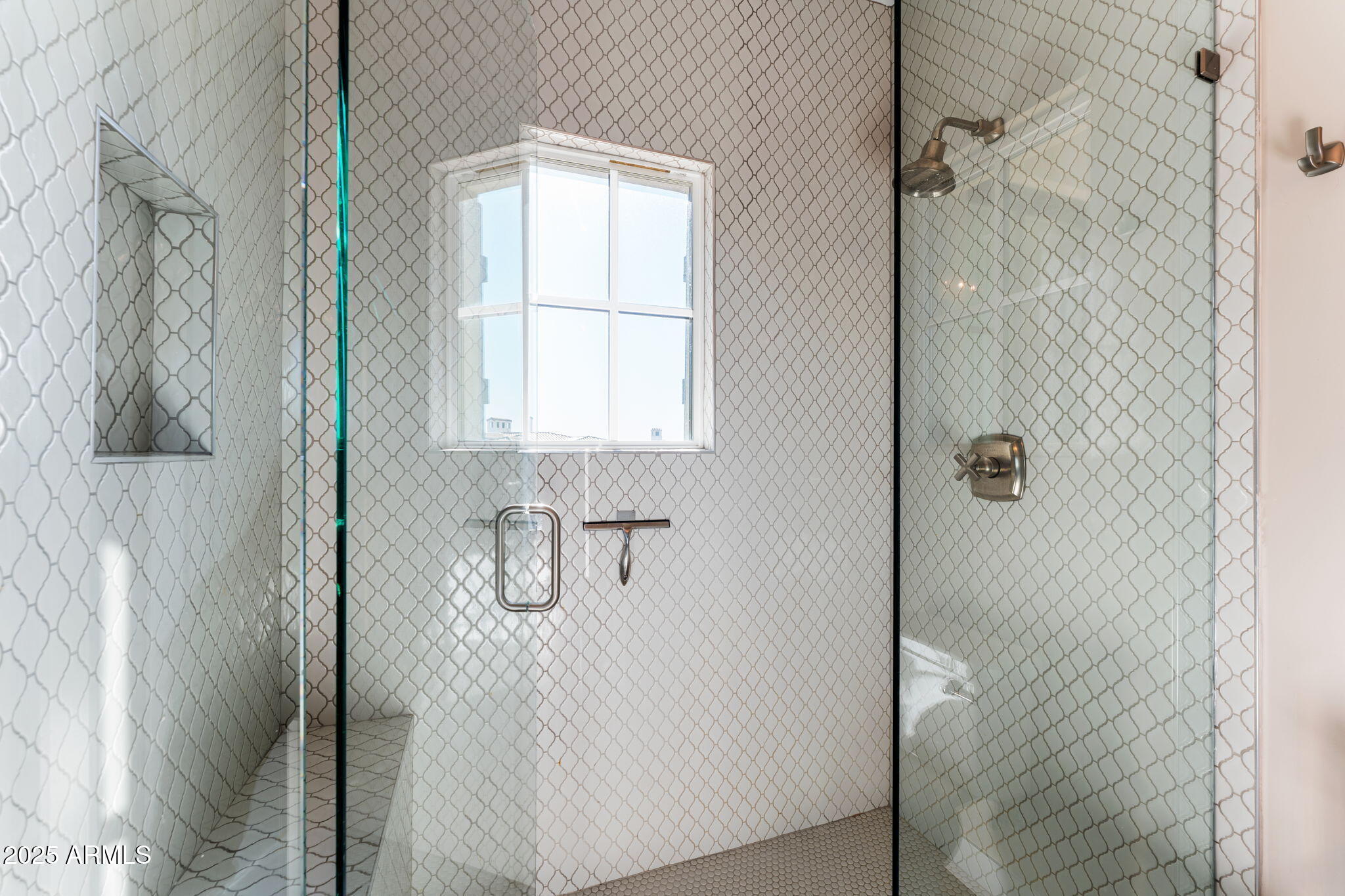 9466 E ROCKWOOD Drive