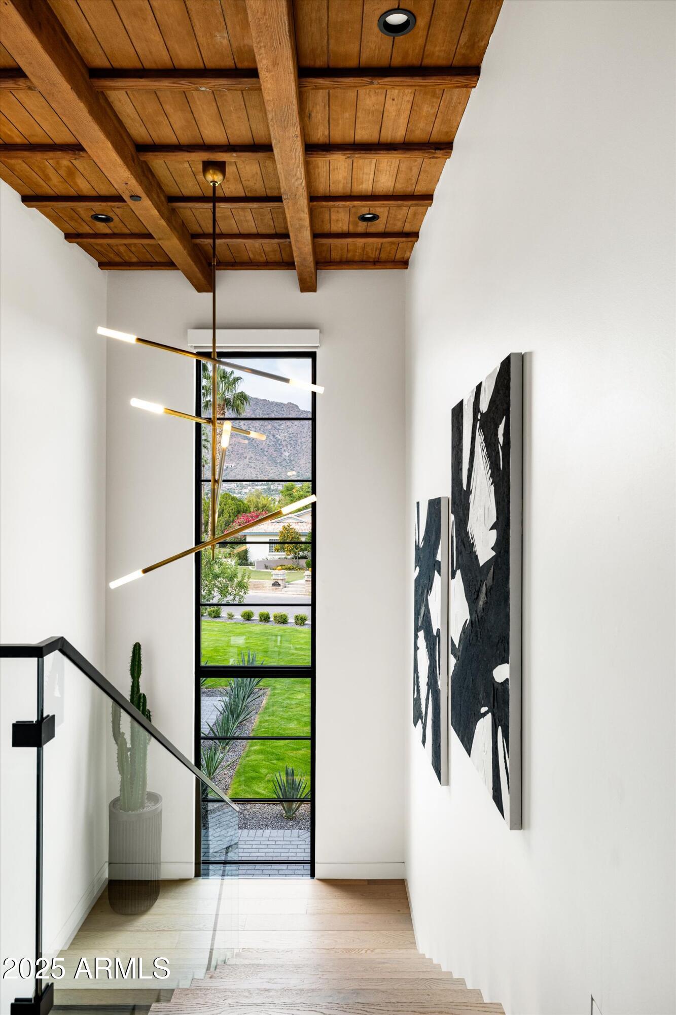 5715 E MONTEROSA Street