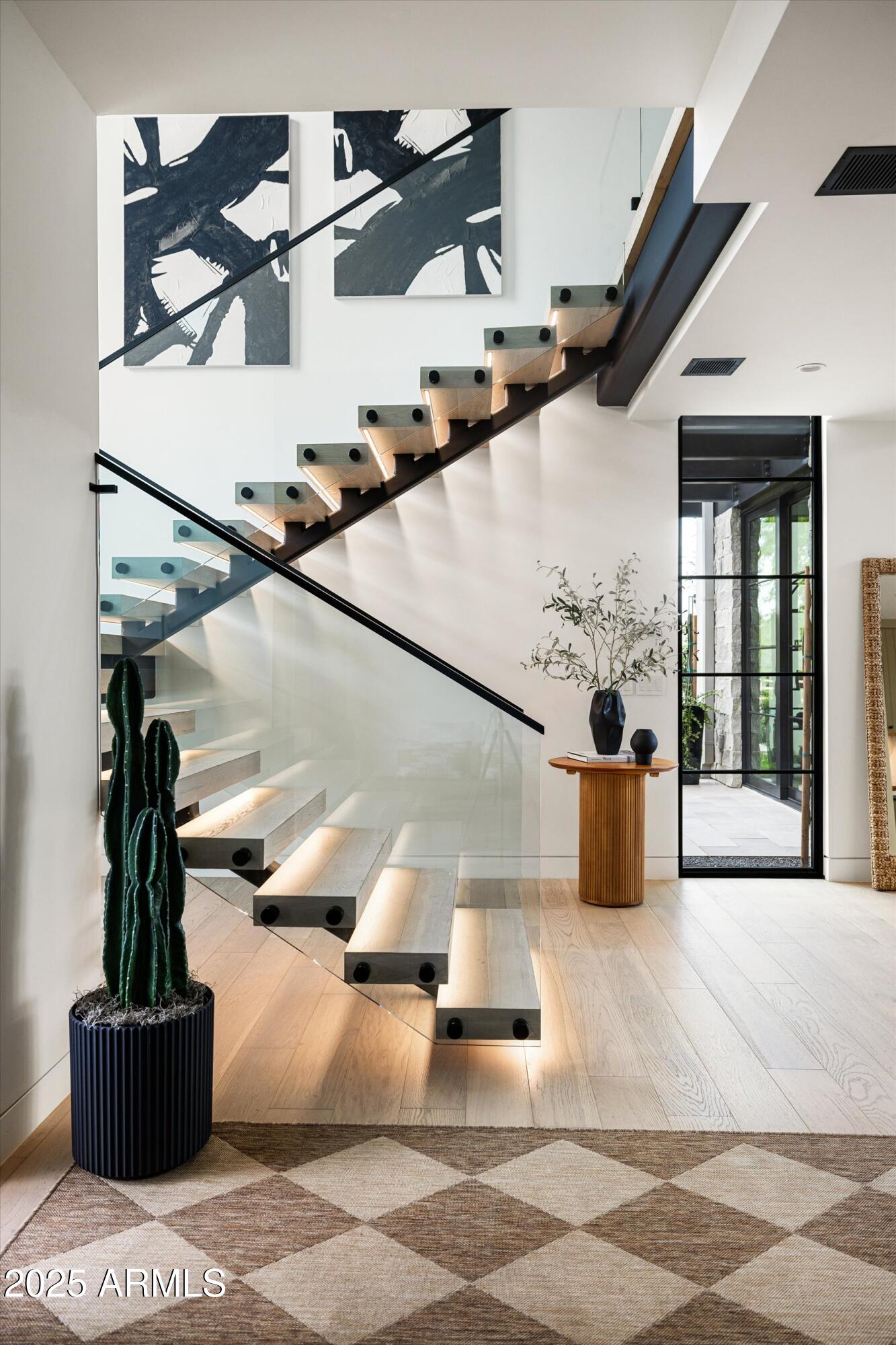 5715 E MONTEROSA Street