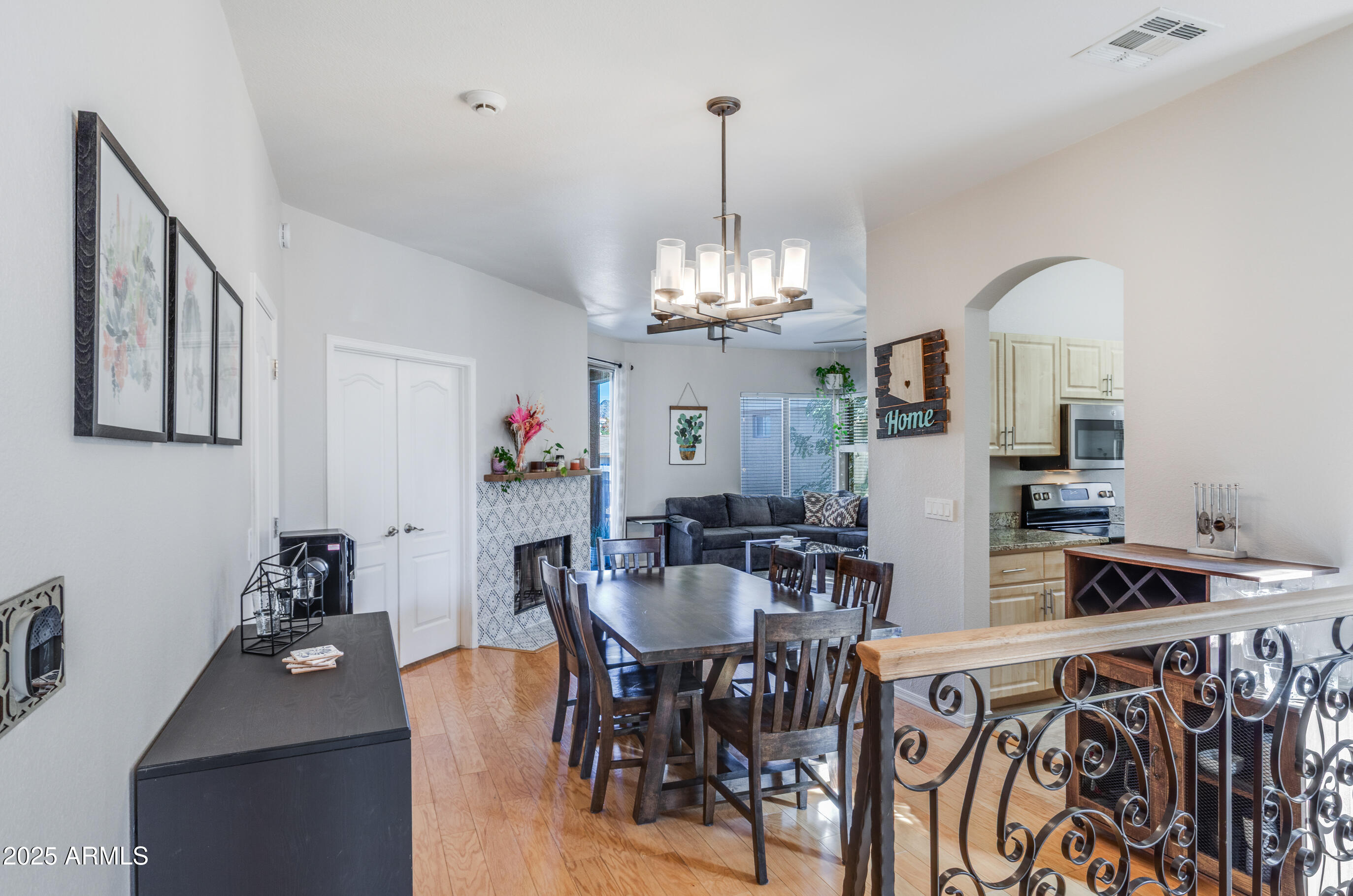 1411 E ORANGEWOOD Avenue 239