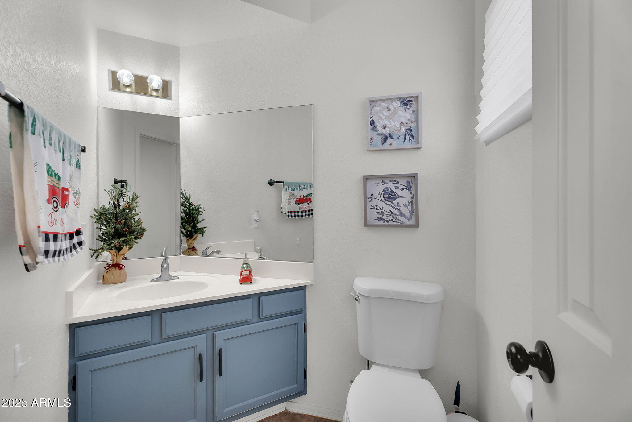 2345 W SHAWNEE Drive