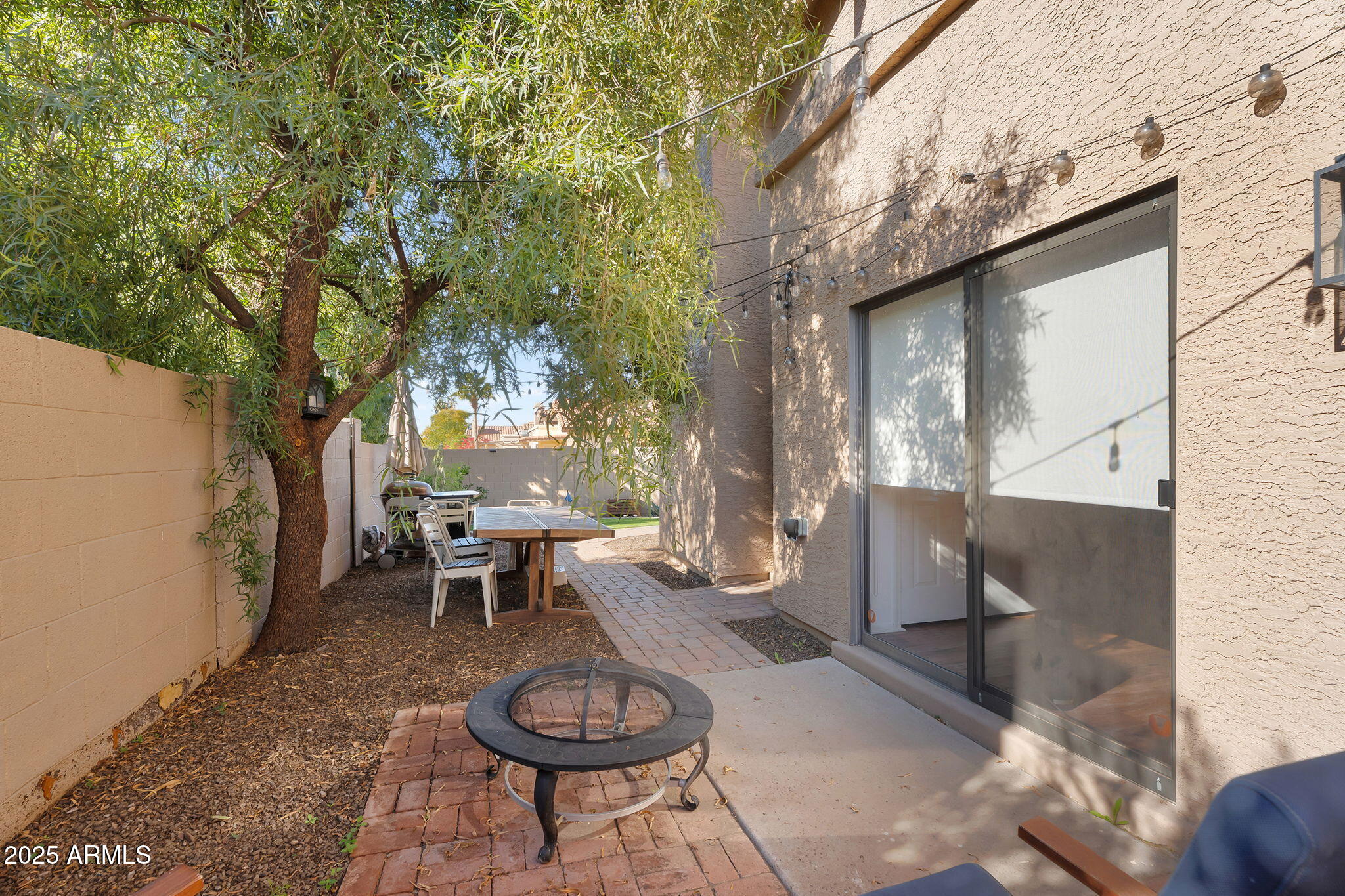 2345 W SHAWNEE Drive