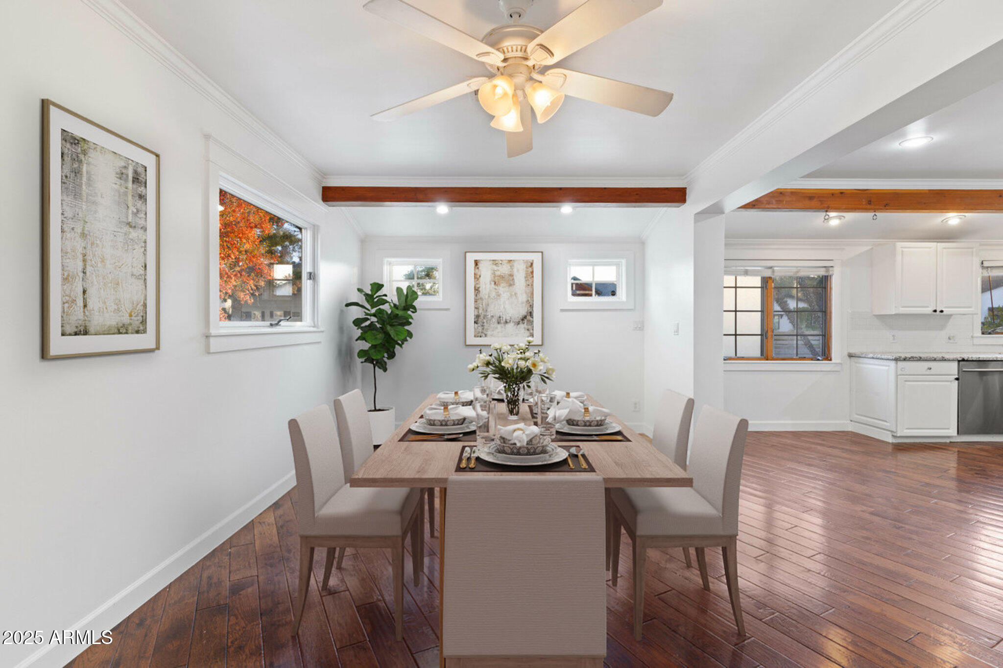 5328 E PINCHOT Avenue