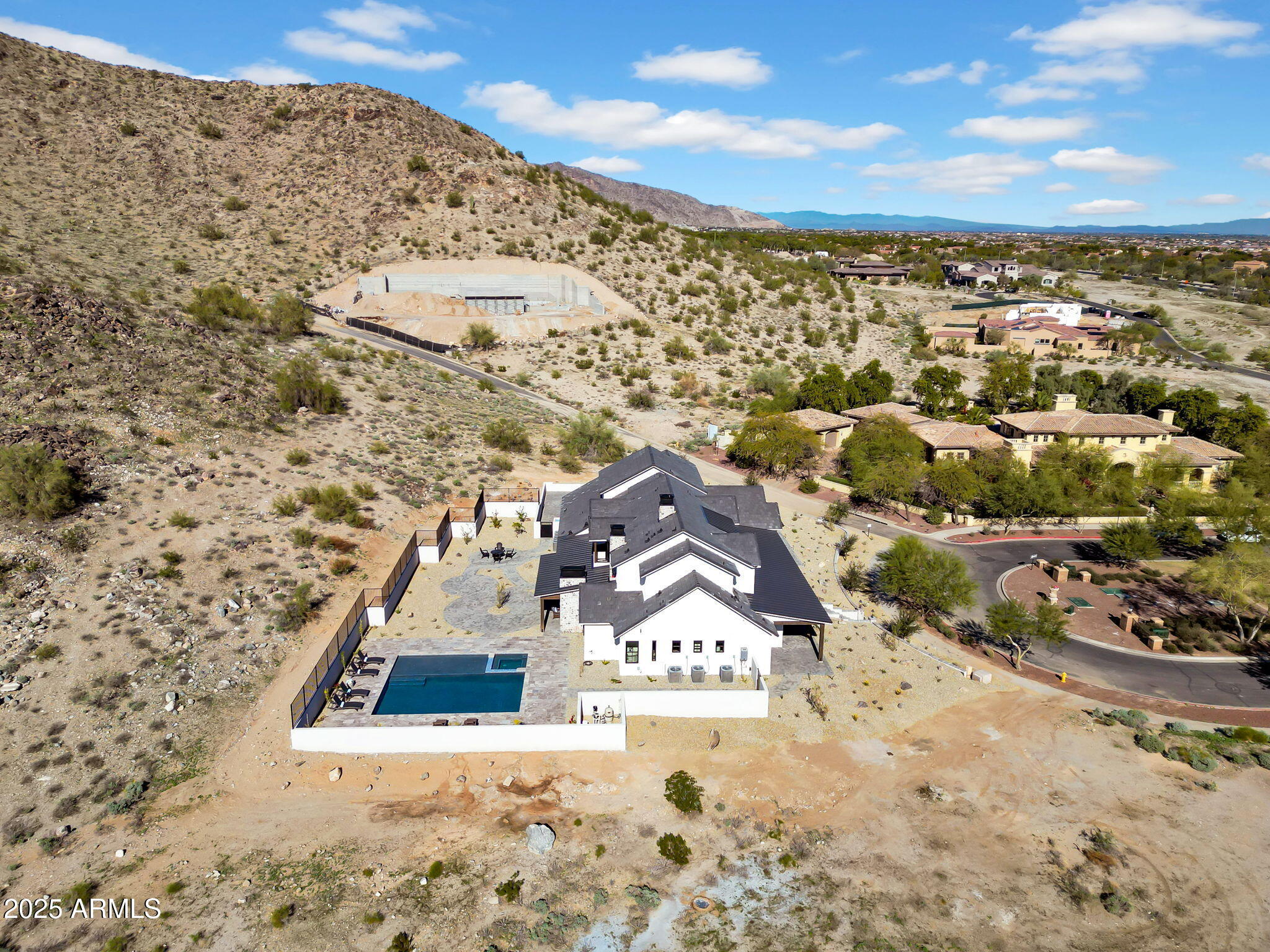 21071 W CANYON Drive