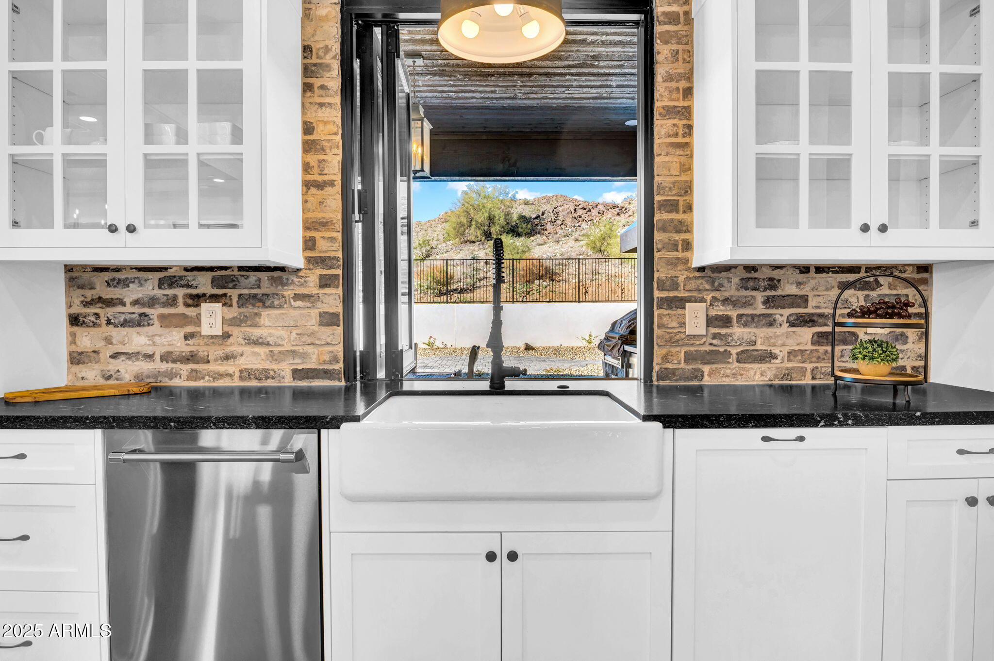 21071 W CANYON Drive