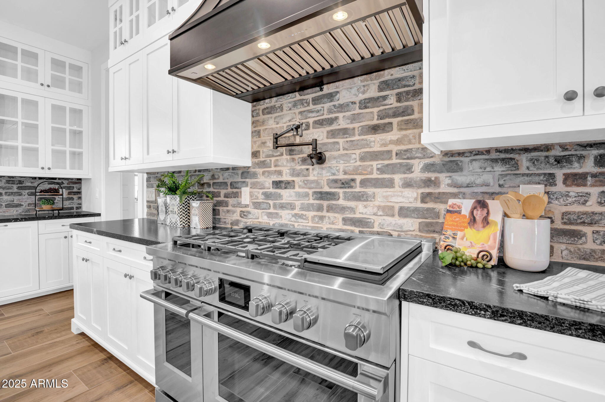 21071 W CANYON Drive