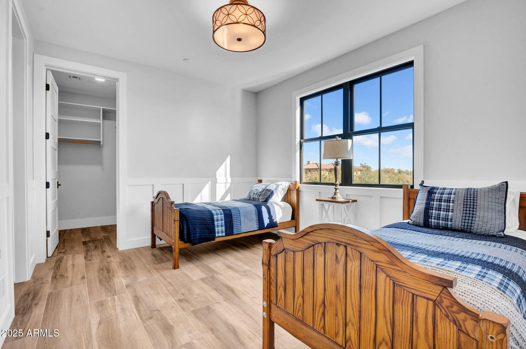 21071 W CANYON Drive