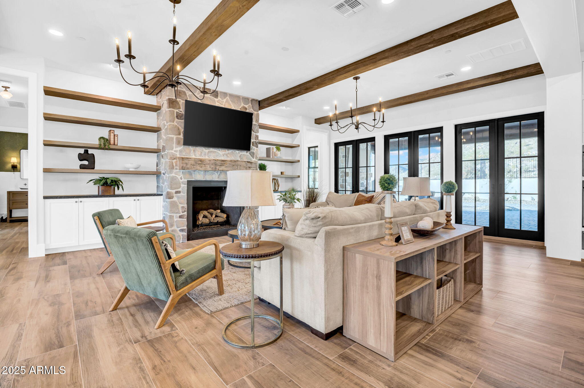 21071 W CANYON Drive