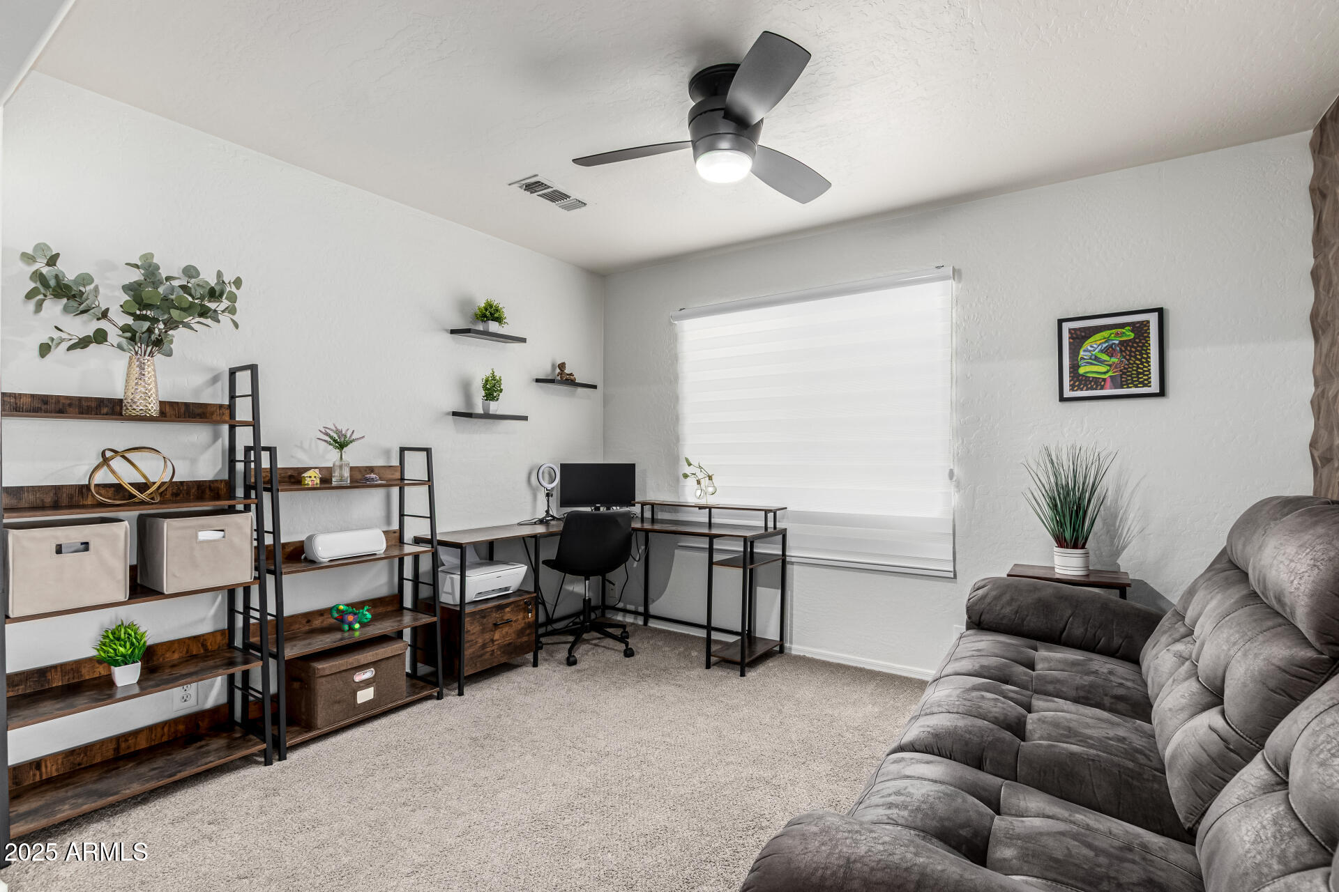 729 E GLENHAVEN Drive