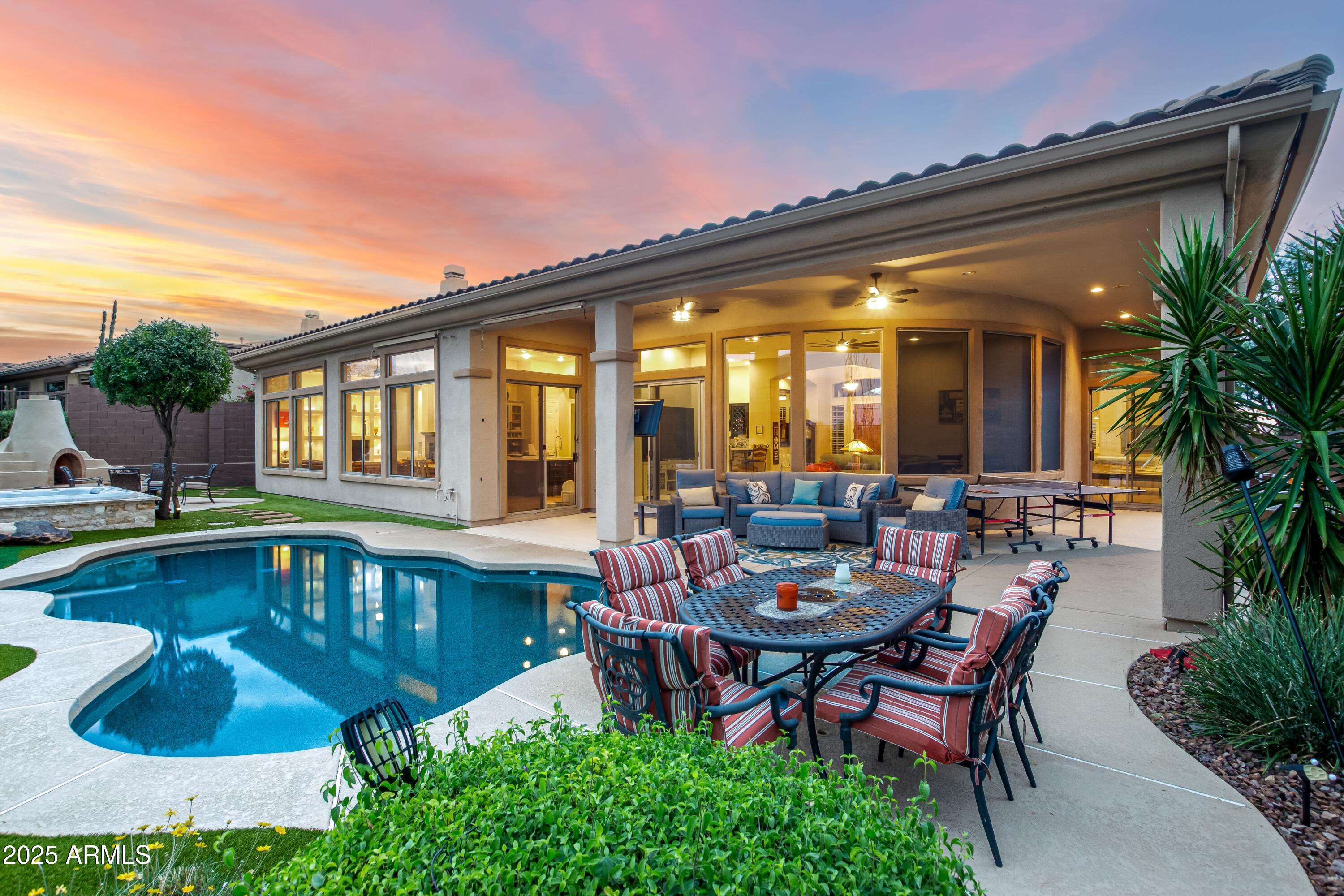 2302 W HAZELHURST Drive