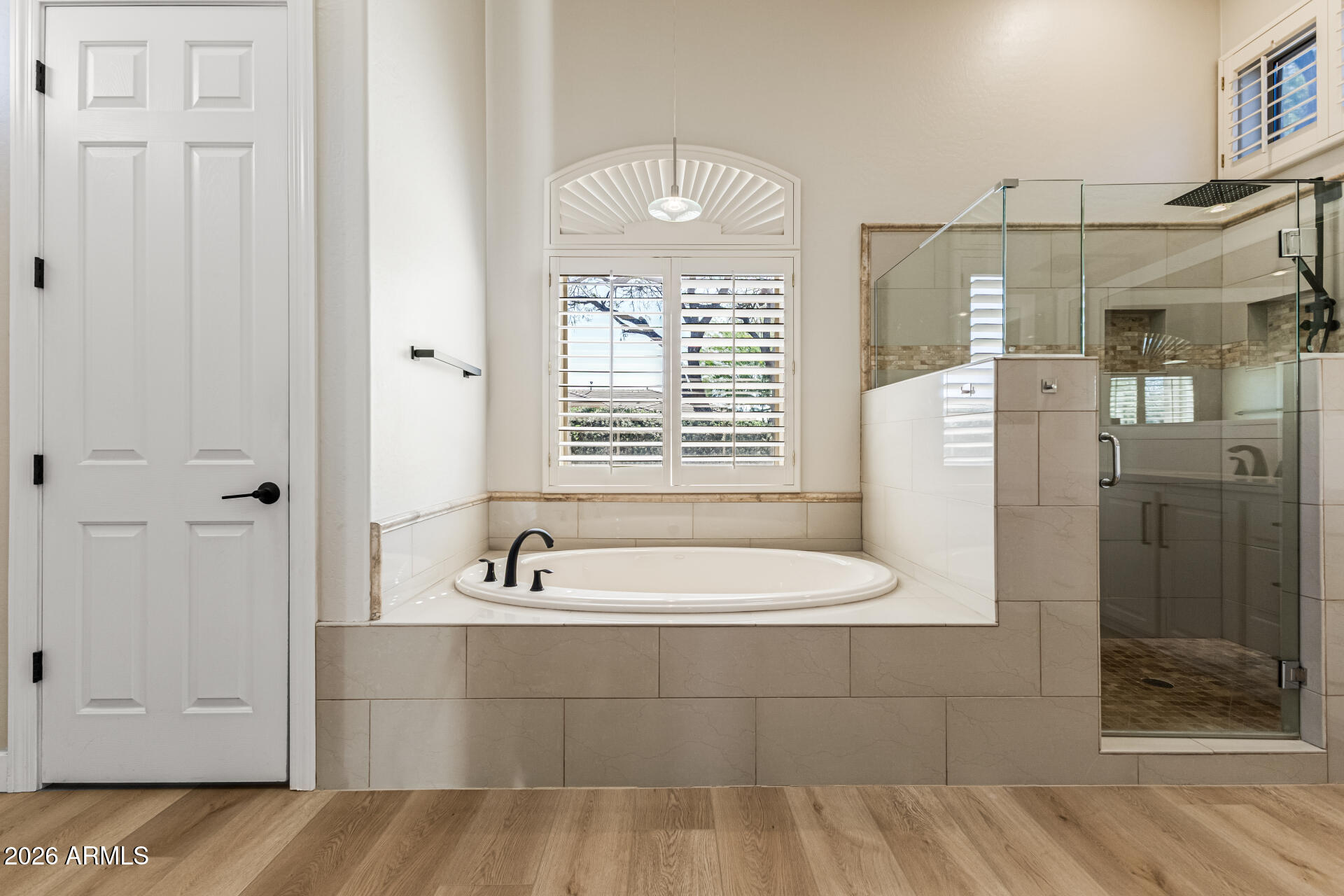 2302 W HAZELHURST Drive