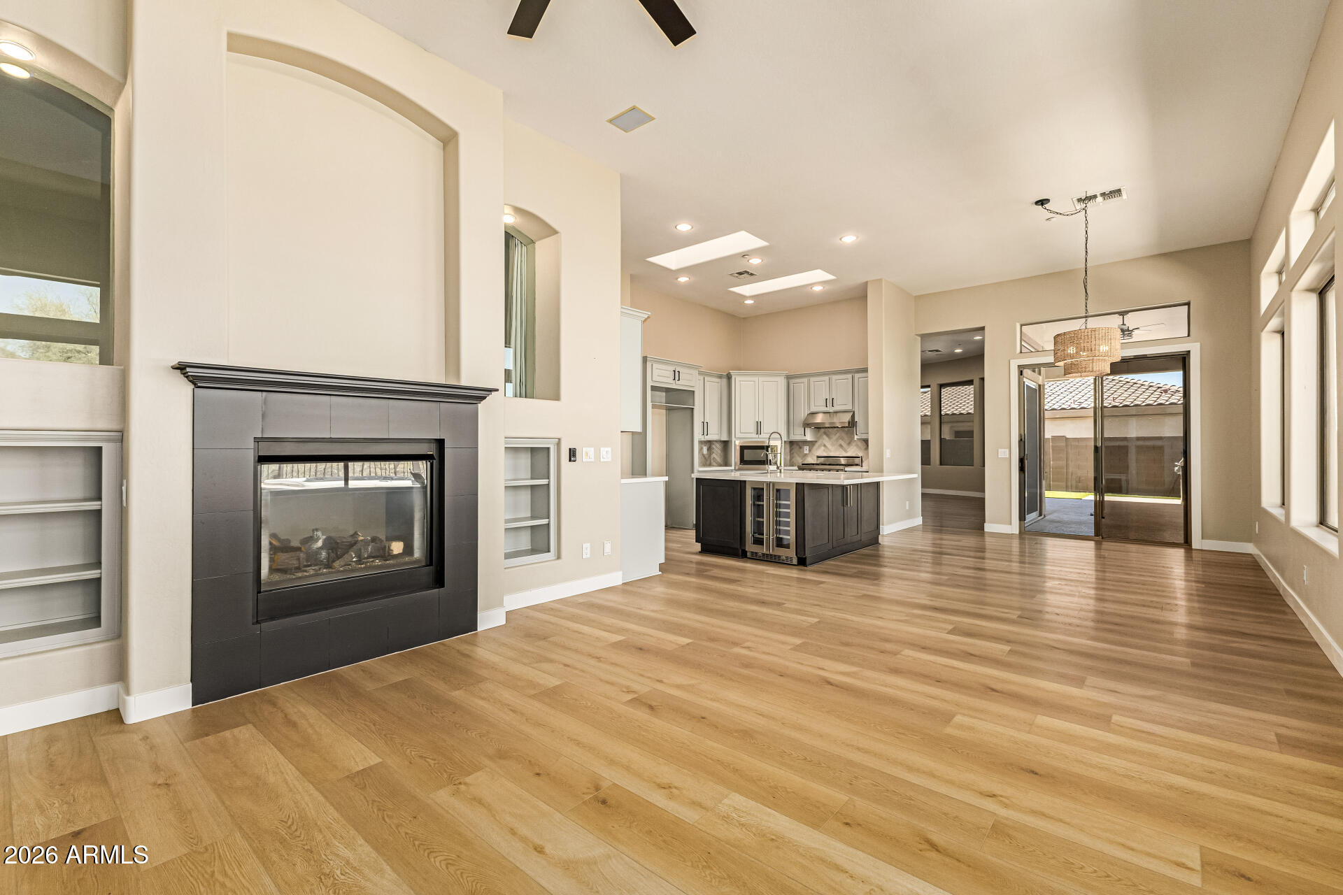 2302 W HAZELHURST Drive