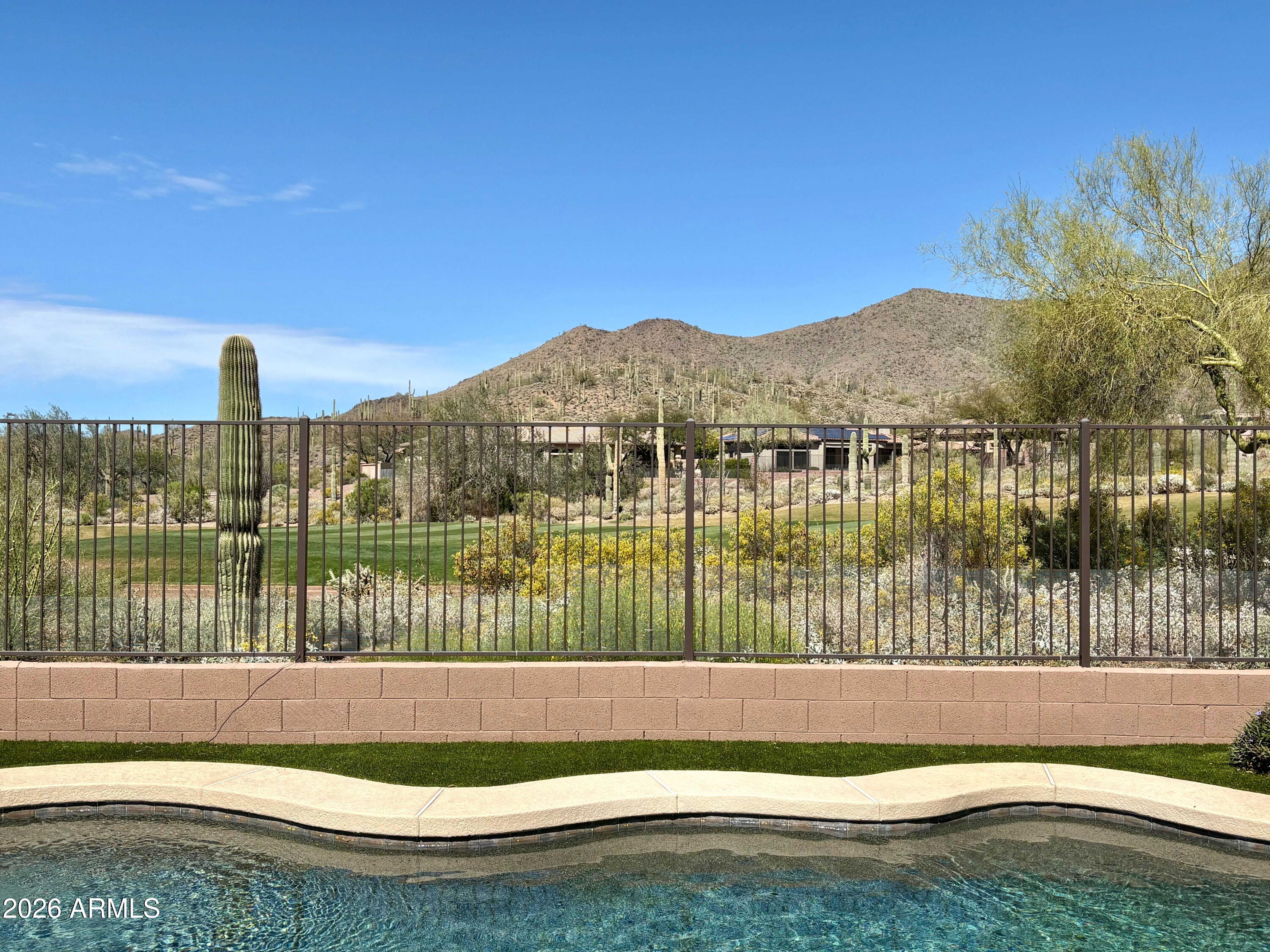 2302 W HAZELHURST Drive