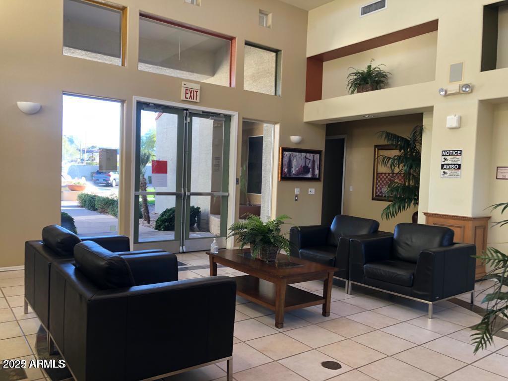 11375 E SAHUARO Drive 2088